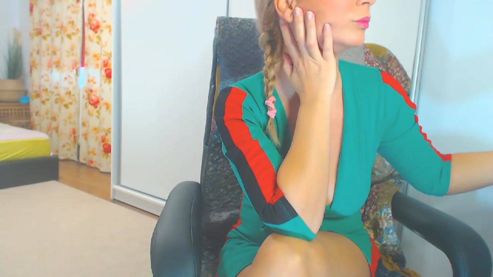 Gallery image thumbnail from Merlyn4u's myfreecams stream on, 11/06/2023, 13:13 image 20 of 20