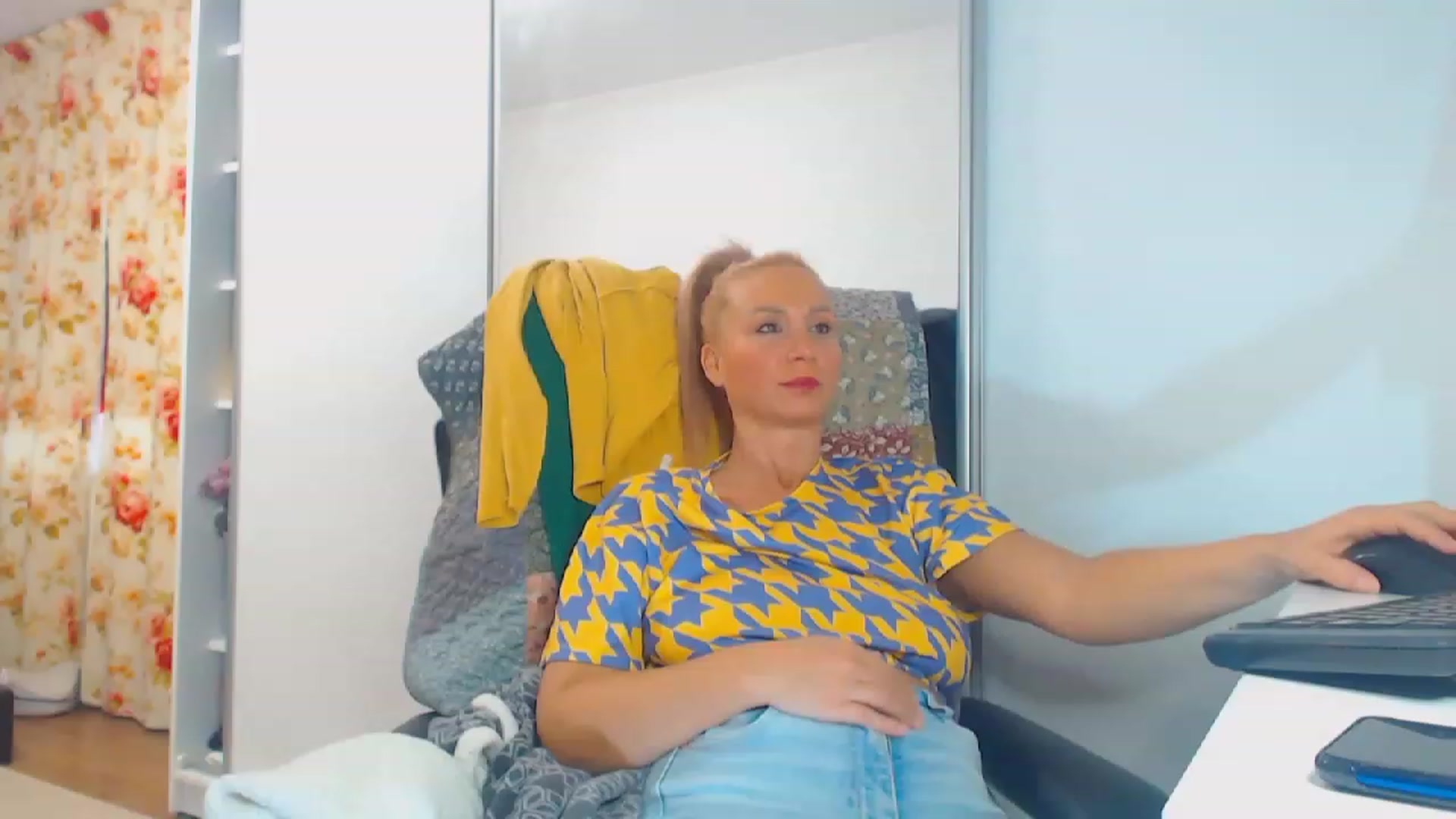 Gallery image thumbnail from Merlyn4u's myfreecams stream on, 11/11/2023, 12:14 image 4 of 20