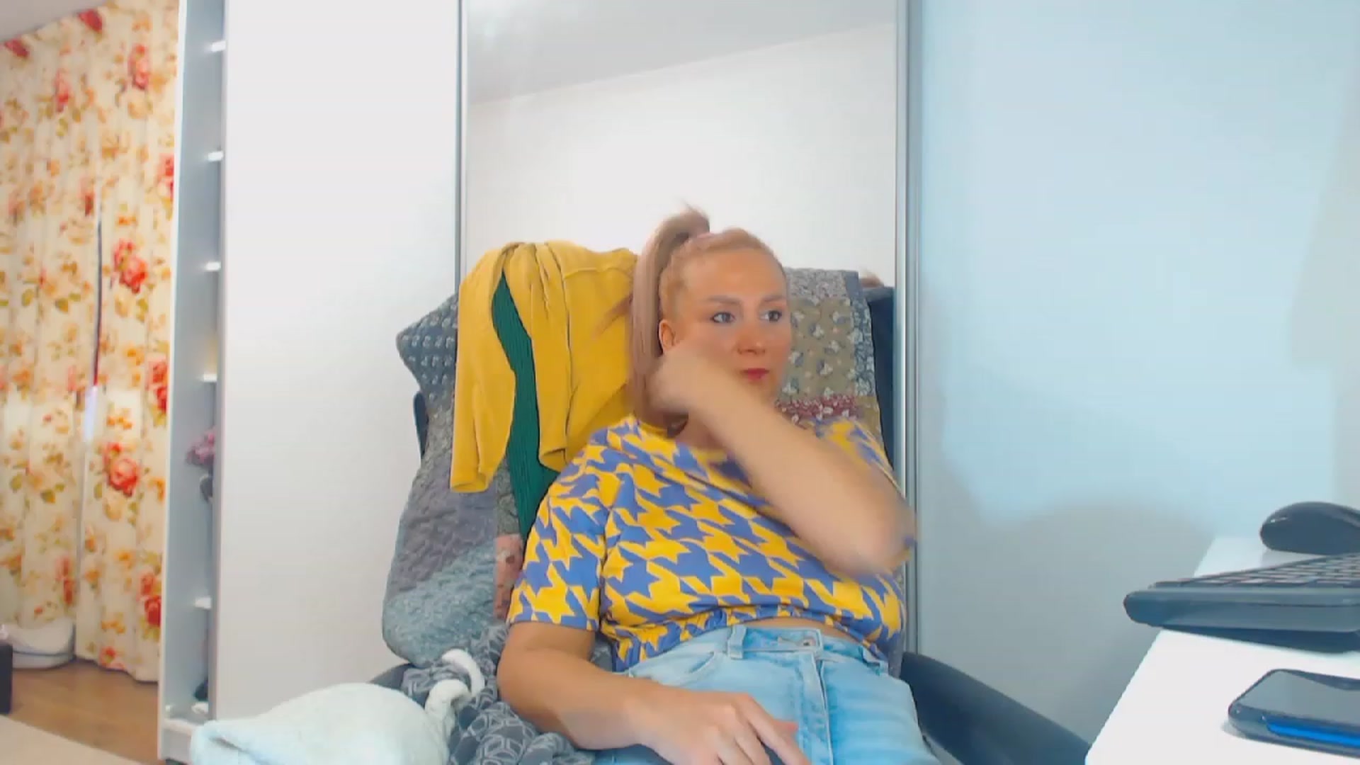 Gallery image thumbnail from Merlyn4u's myfreecams stream on, 11/11/2023, 12:14 image 1 of 20