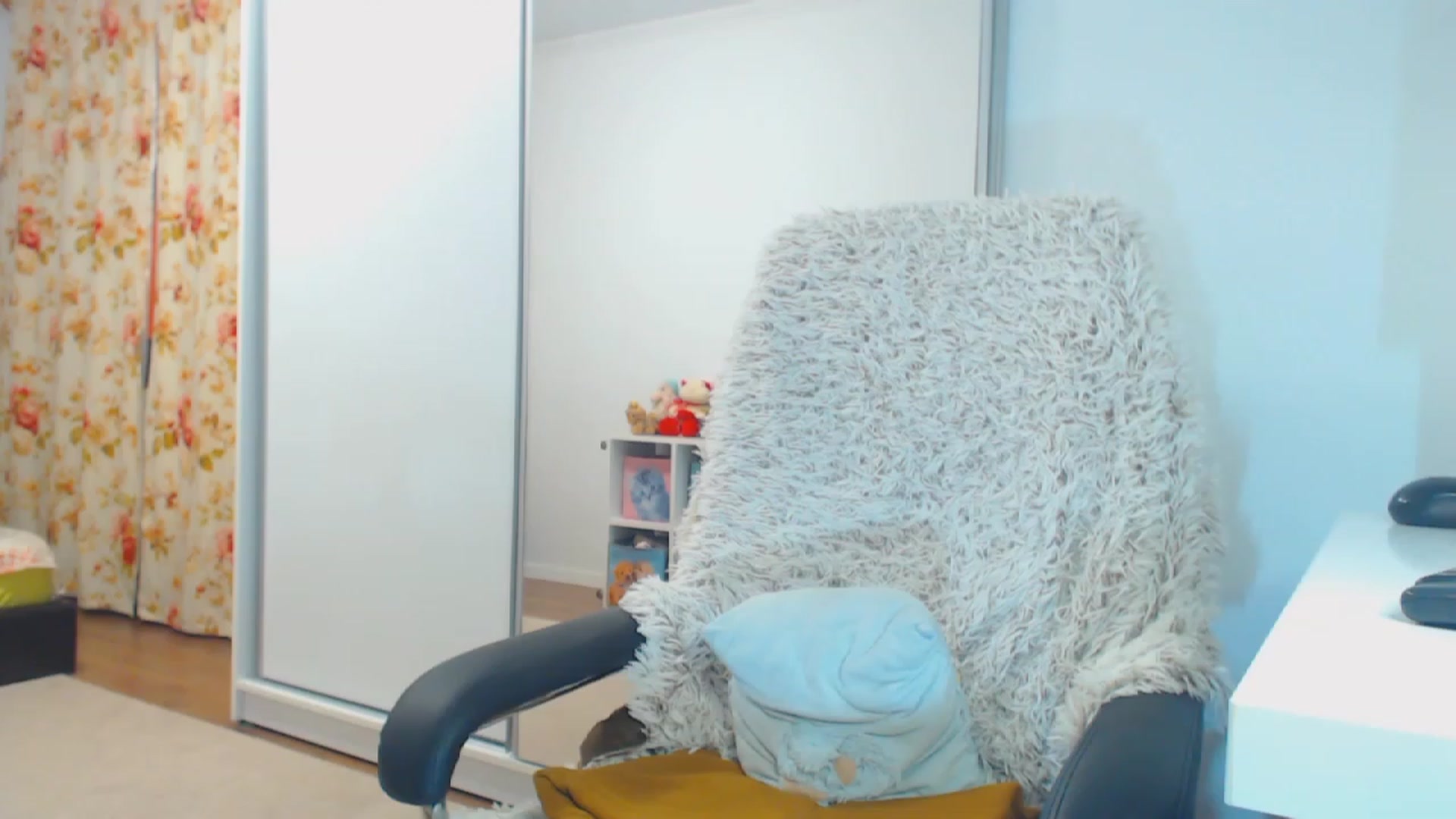 Gallery image thumbnail from Merlyn4u's myfreecams stream on, 11/26/2023, 16:07 image 12 of 20