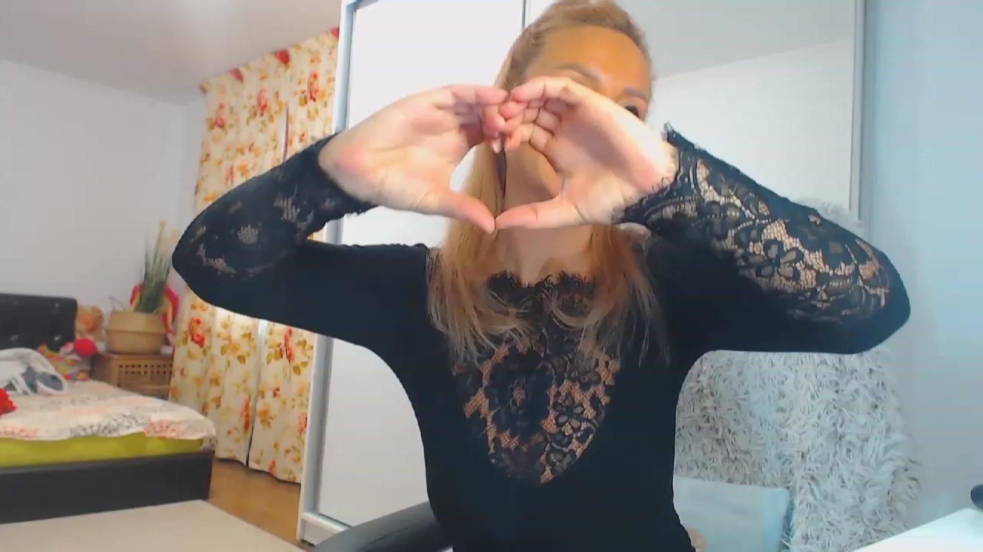 Gallery image thumbnail from Merlyn4u's myfreecams stream on, 11/30/2023, 14:11 image 1 of 20