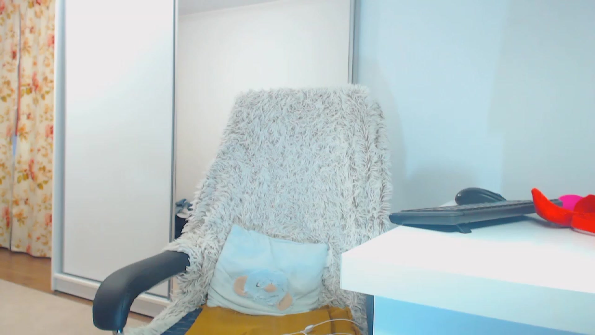 Gallery image thumbnail from Merlyn4u's myfreecams stream on, 12/10/2023, 14:52 image 3 of 20