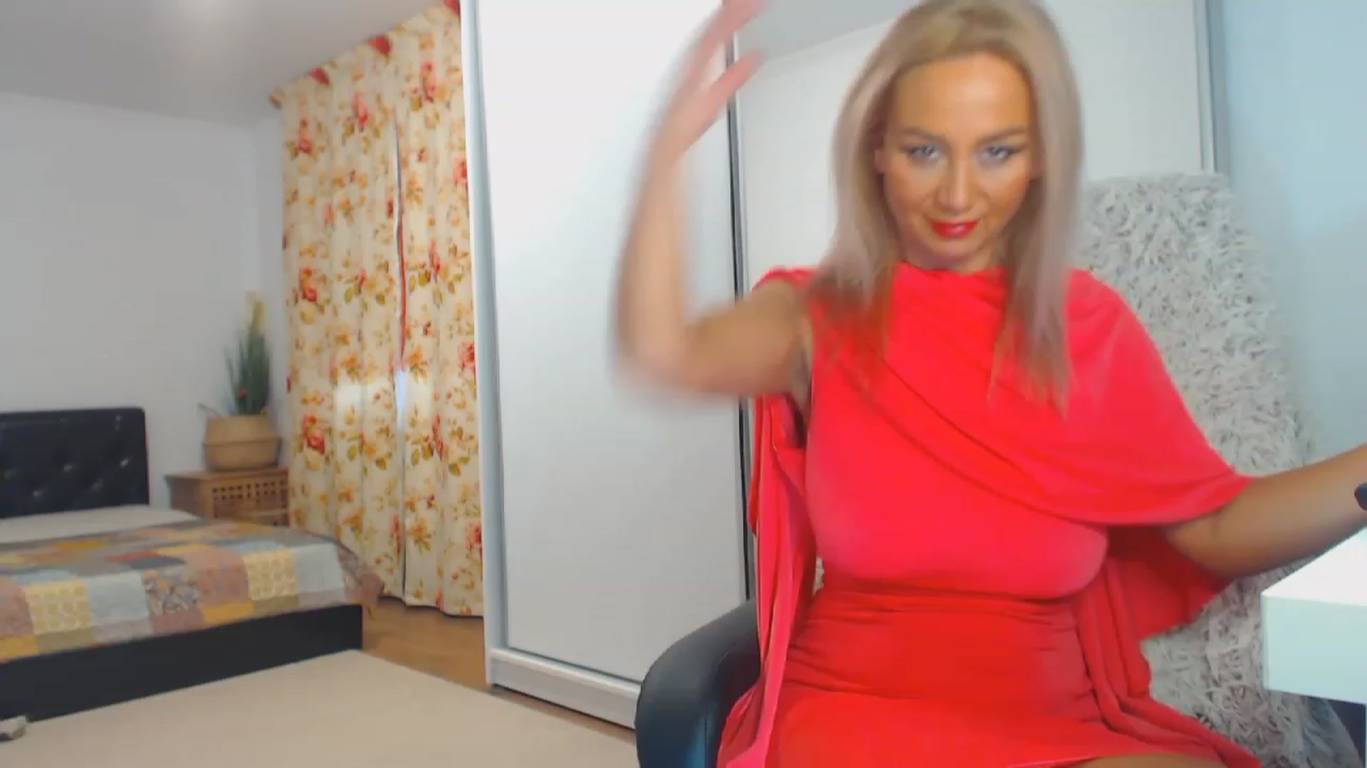 Gallery image thumbnail from Merlyn4u's myfreecams stream on, 12/20/2023, 14:02 image 11 of 20