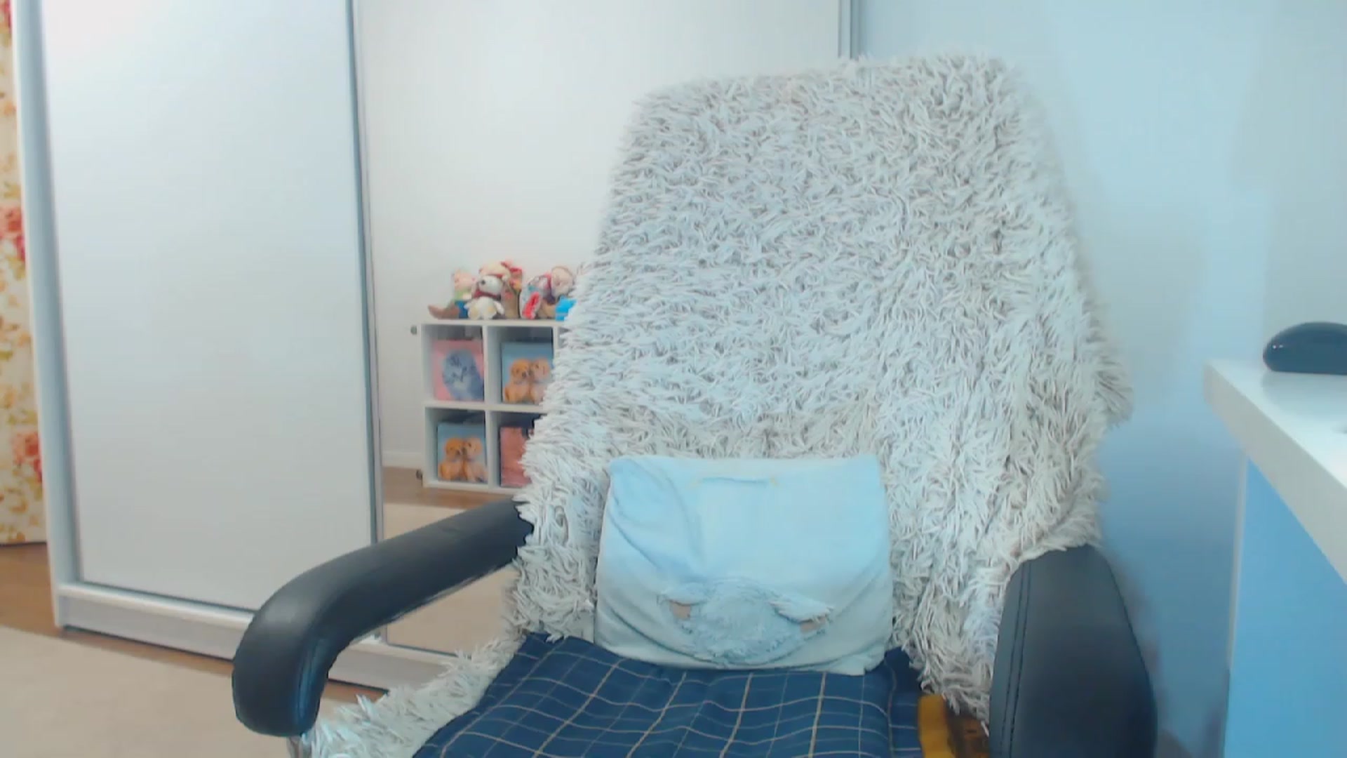 Gallery image thumbnail from Merlyn4u's myfreecams stream on, 12/27/2023, 14:33 image 14 of 20