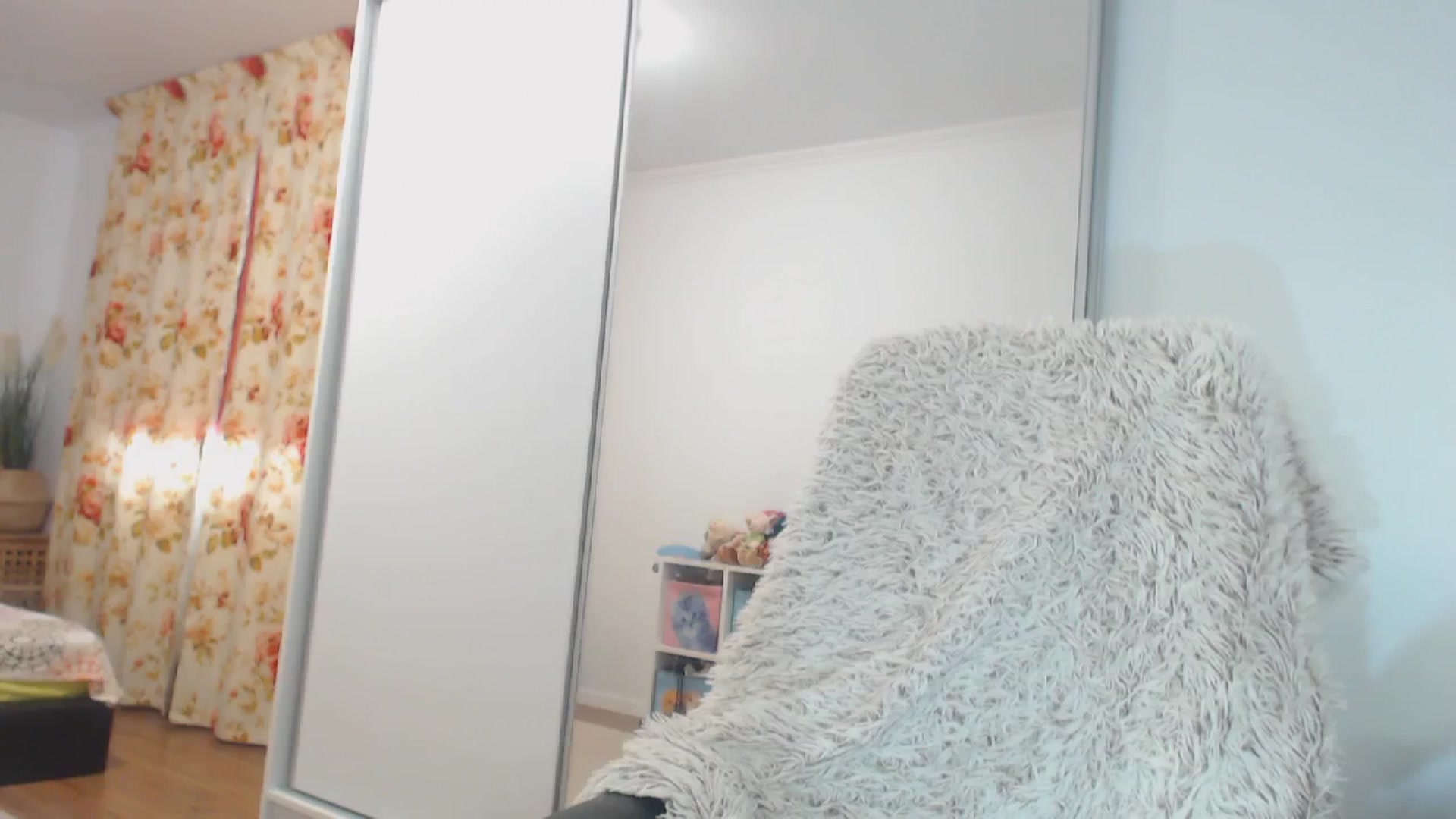 Gallery image thumbnail from Merlyn4u's myfreecams stream on, 04/22/2024, 13:23 image 18 of 20