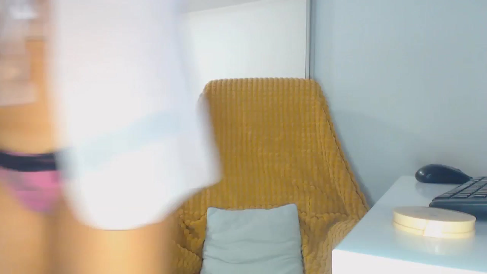 Gallery image thumbnail from Merlyn4u's myfreecams stream on, 05/09/2024, 12:30 image 2 of 20