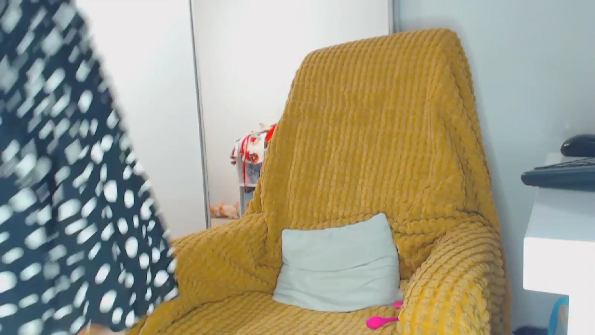 Gallery image thumbnail from Merlyn4u's myfreecams stream on, 05/22/2024, 09:54 image 7 of 20
