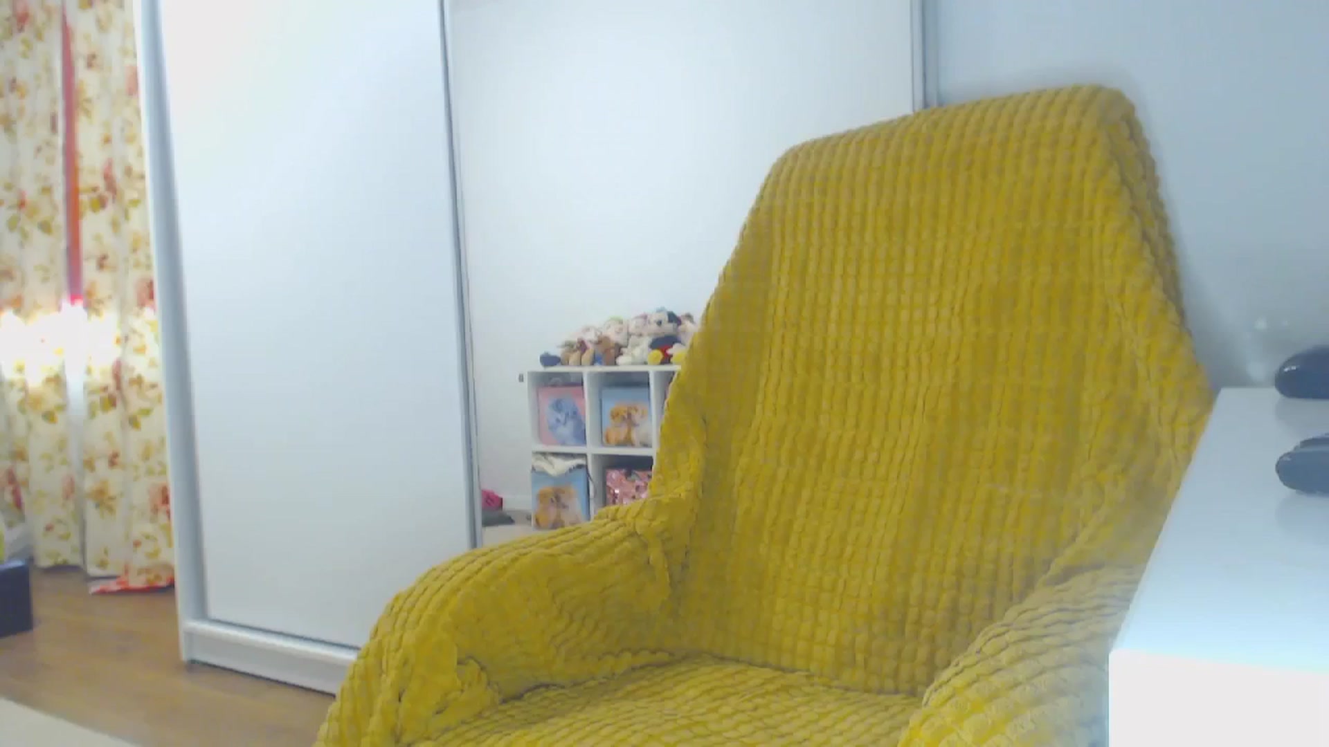 Gallery image thumbnail from Merlyn4u's myfreecams stream on, 05/30/2024, 15:23 image 7 of 20