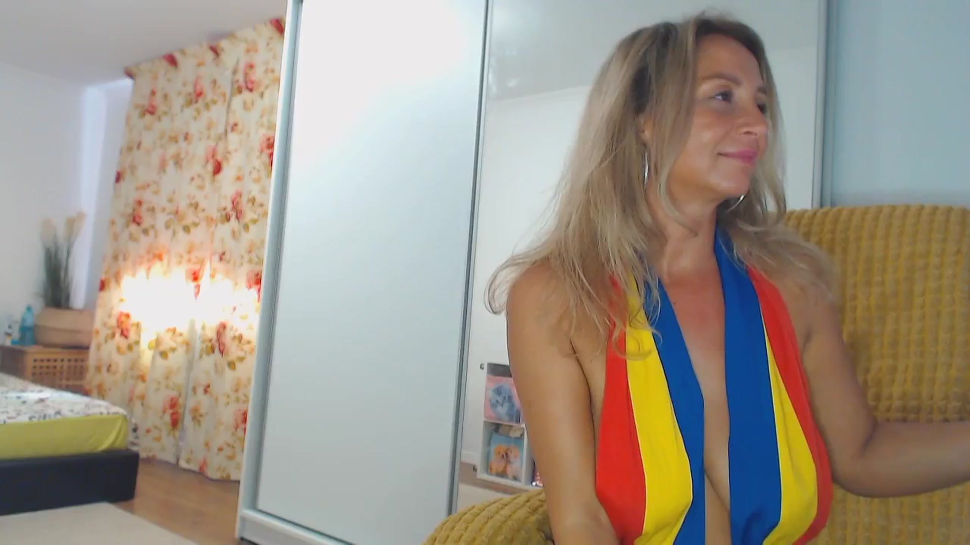 Gallery image thumbnail from Merlyn4u's myfreecams stream on, 06/26/2024, 14:34 image 20 of 20