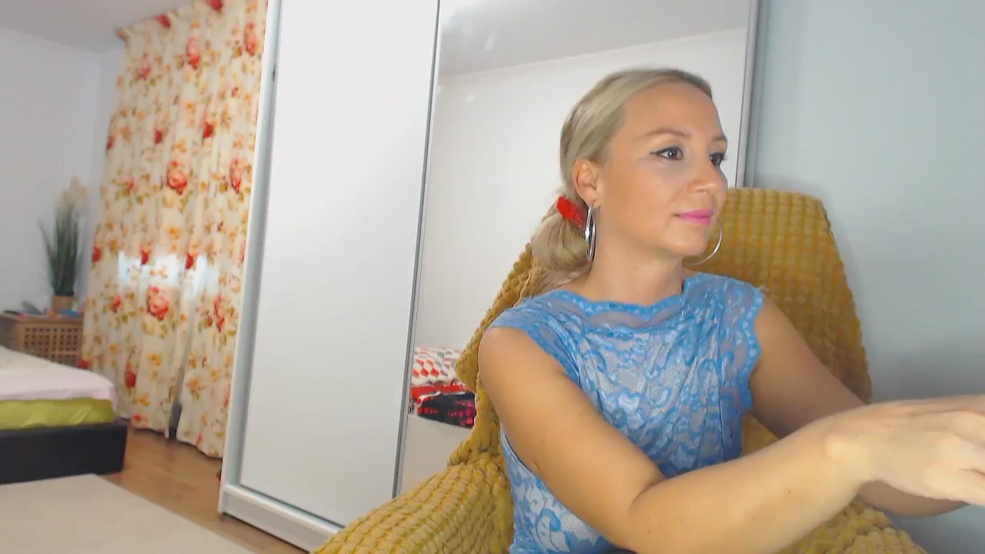 Gallery image thumbnail from Merlyn4u's myfreecams stream on, 10/23/2024, 15:24 image 4 of 20