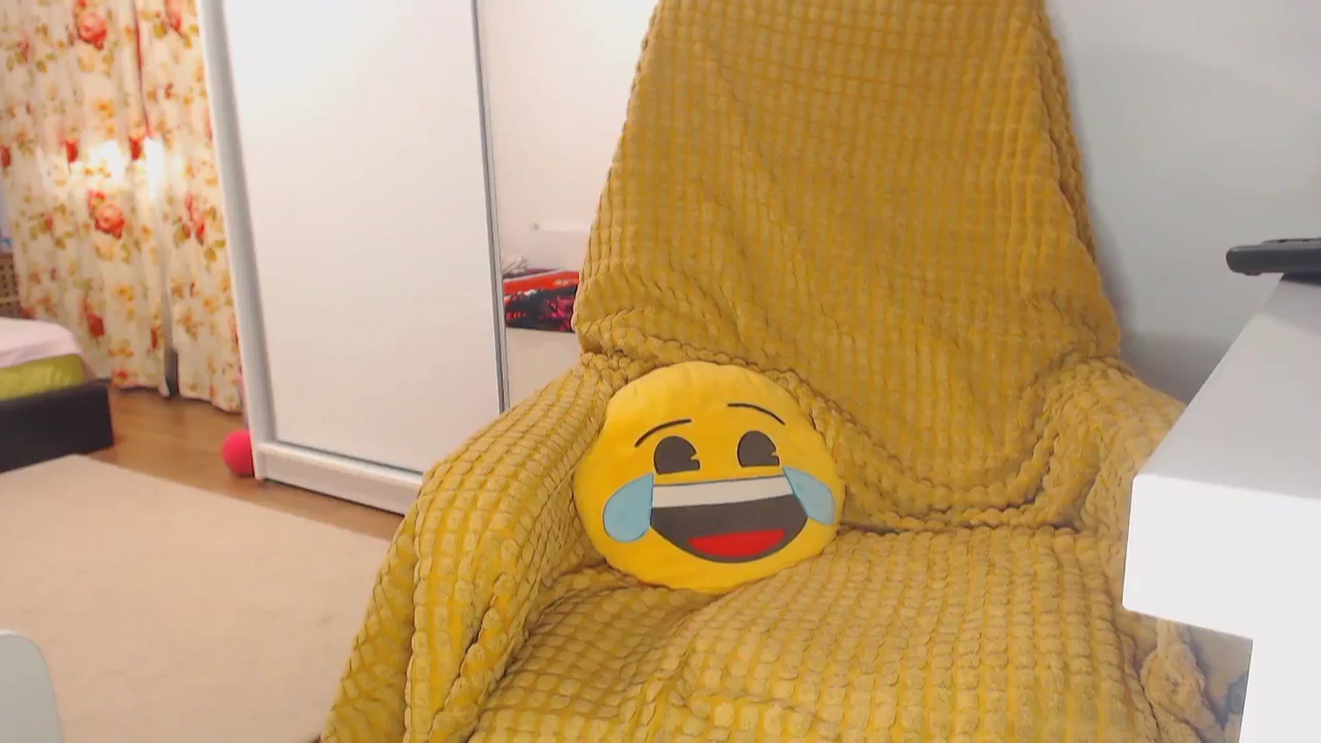 Gallery image thumbnail from Merlyn4u's myfreecams stream on, 11/03/2024, 13:31 image 8 of 20