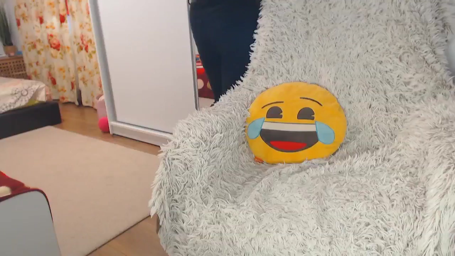 Gallery image thumbnail from Merlyn4u's myfreecams stream on, 11/10/2024, 13:19 image 1 of 20