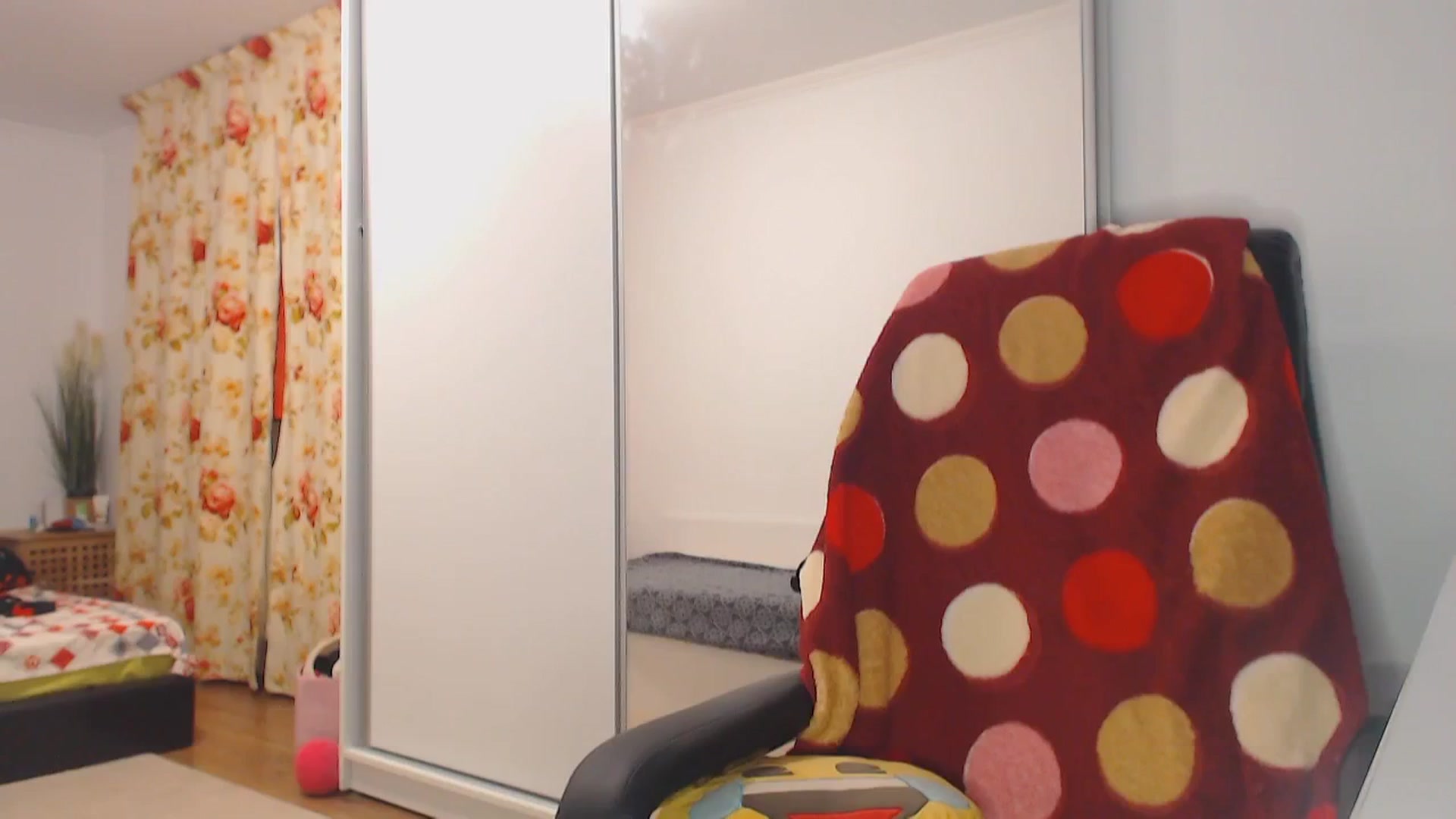 Gallery image thumbnail from Merlyn4u's myfreecams stream on, 12/24/2024, 15:45 image 13 of 20