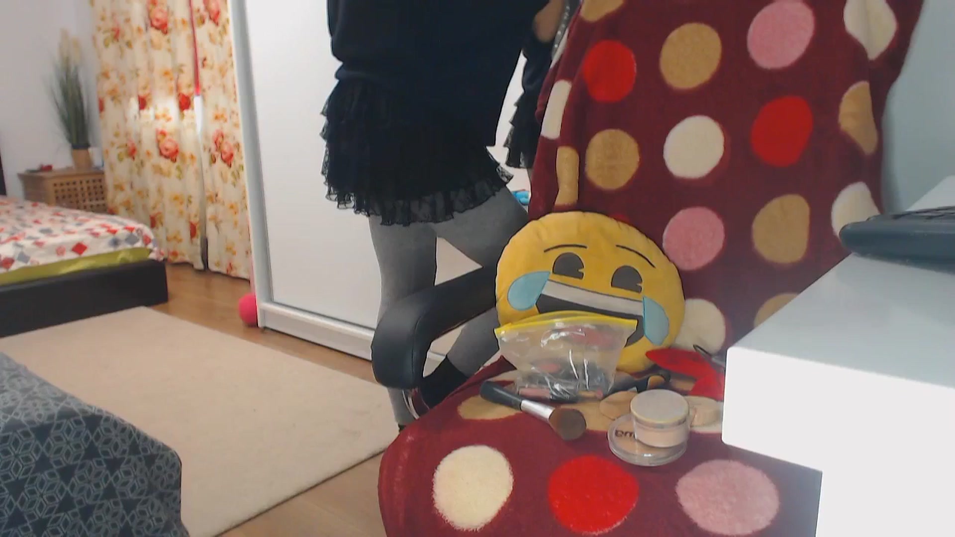 Gallery image thumbnail from Merlyn4u's myfreecams stream on, 12/25/2024, 12:53 image 1 of 20