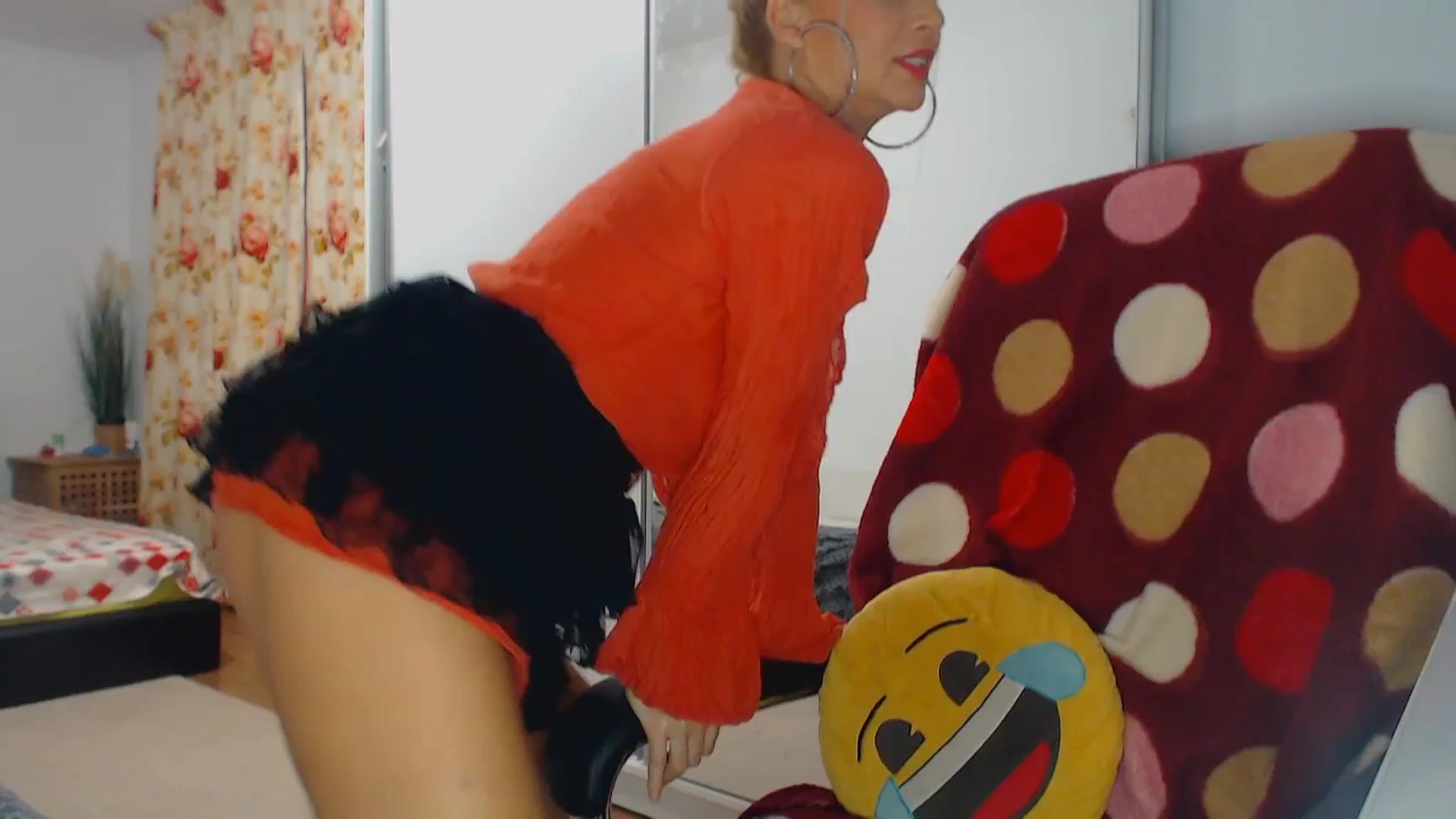 Gallery image thumbnail from Merlyn4u's myfreecams stream on, 12/27/2024, 15:16 image 13 of 20