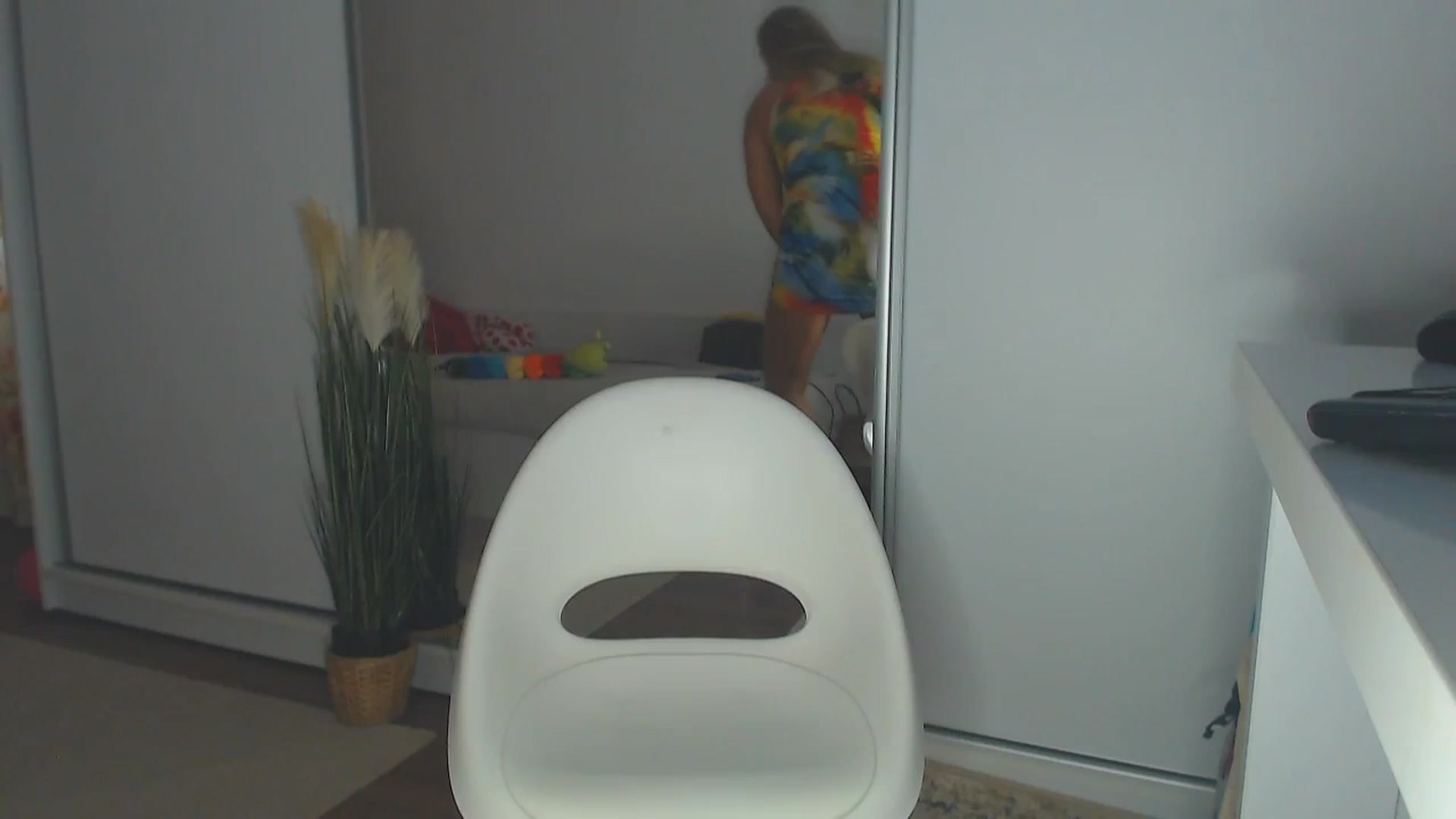 Gallery image thumbnail from Merlyn4u's myfreecams stream on, 03/03/2025, 13:28 image 4 of 20