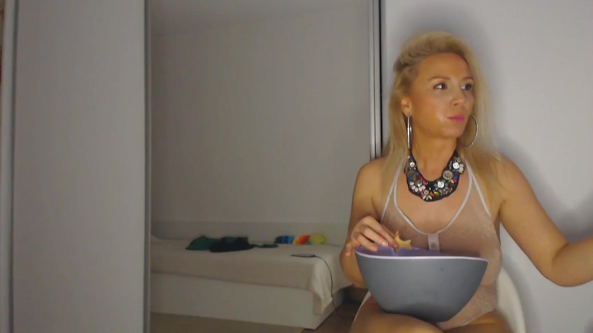 Gallery image thumbnail from Merlyn4u's myfreecams stream on, 03/09/2025, 12:39 image 20 of 20