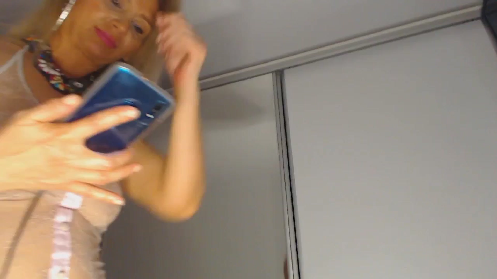 Gallery image thumbnail from Merlyn4u's myfreecams stream on, 03/09/2025, 13:48 image 12 of 20