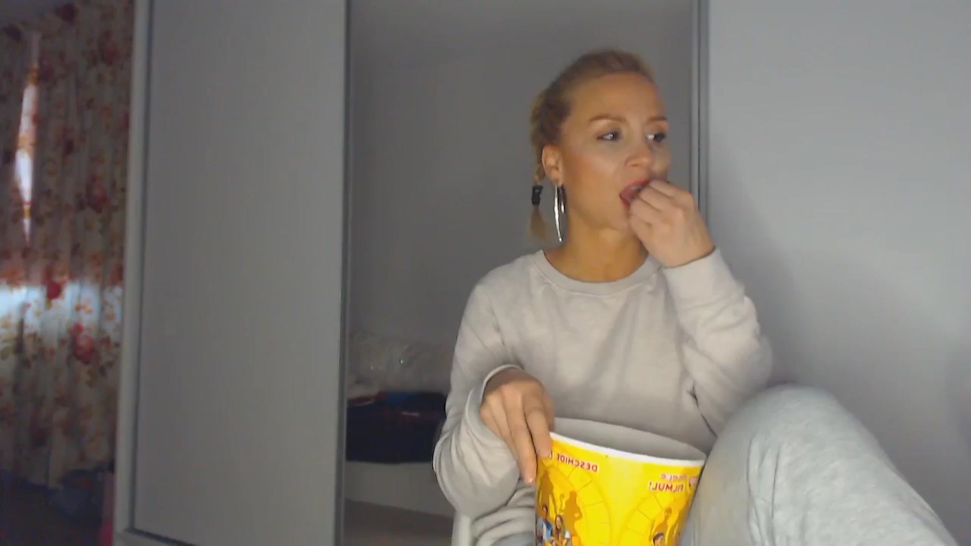 Gallery image thumbnail from Merlyn4u's myfreecams stream on, 03/21/2025, 13:51 image 7 of 20