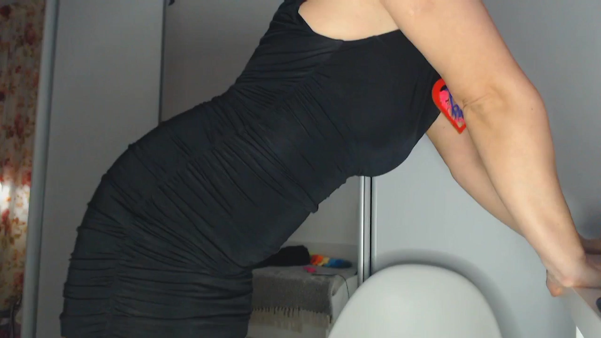 Gallery image thumbnail from Merlyn4u's myfreecams stream on, 03/24/2025, 11:31 image 10 of 20