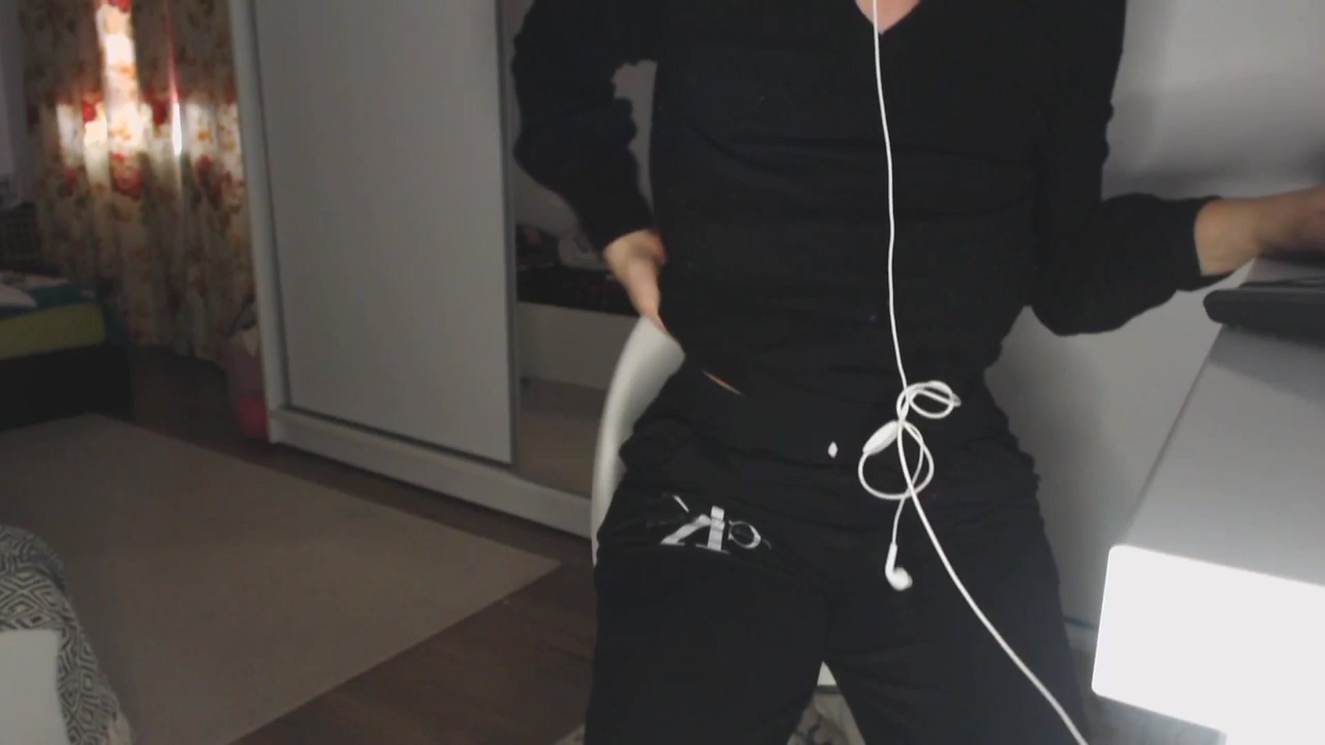 Gallery image thumbnail from Merlyn4u's myfreecams stream on, 04/01/2025, 12:58 image 1 of 20