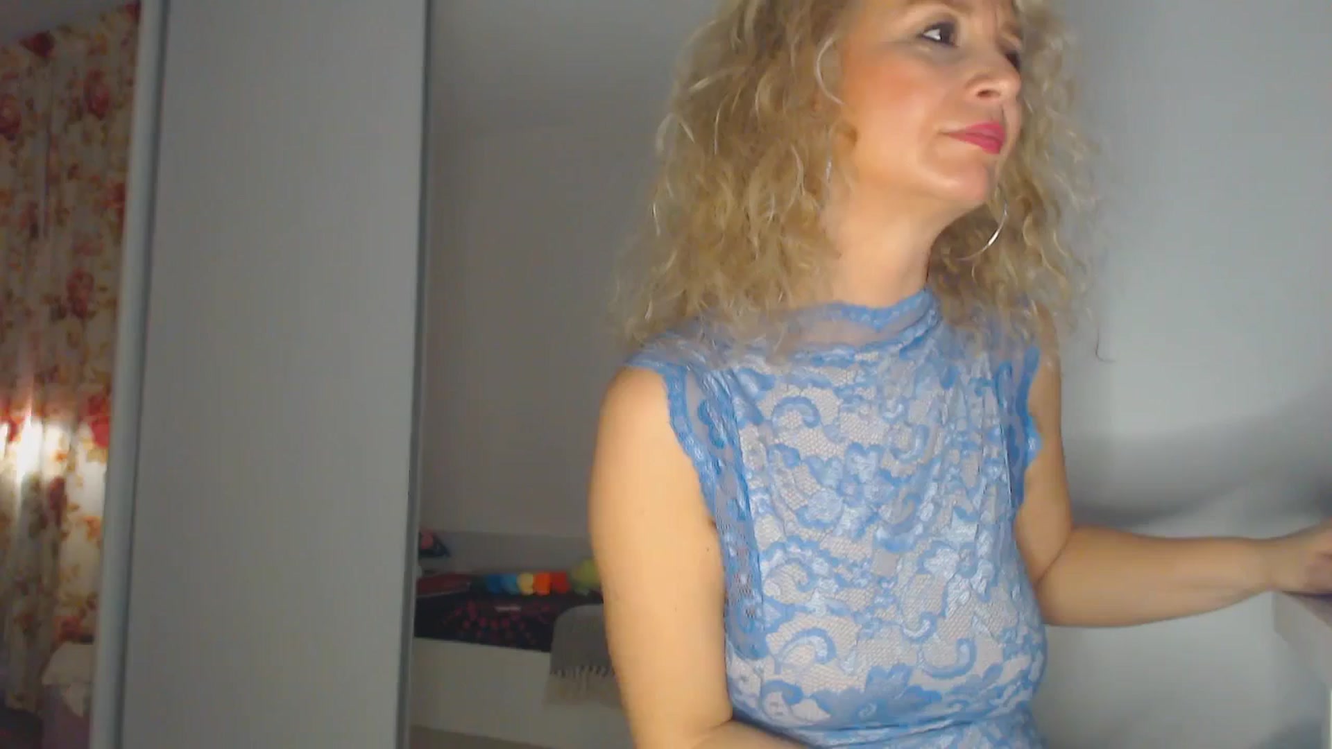 Gallery image thumbnail from Merlyn4u's myfreecams stream on, 04/03/2025, 10:26 image 17 of 20