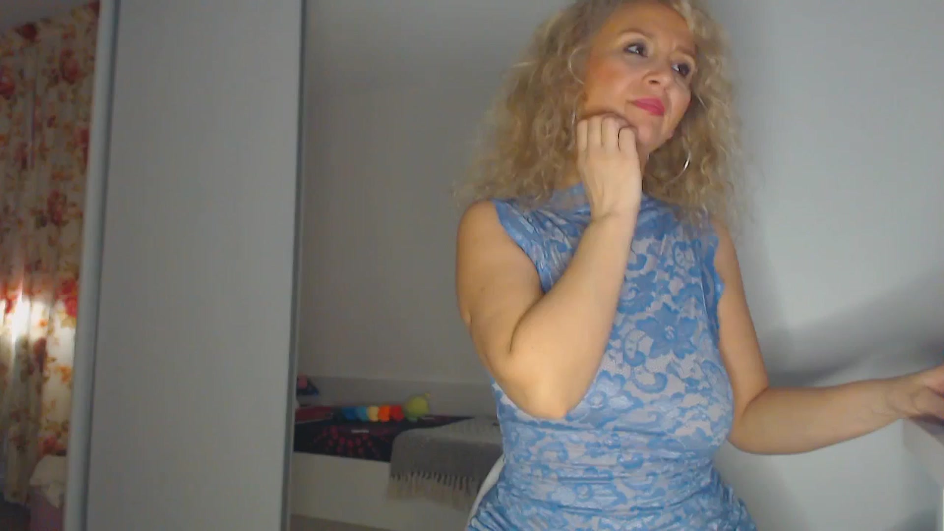 Gallery image thumbnail from Merlyn4u's myfreecams stream on, 04/03/2025, 10:26 image 18 of 20