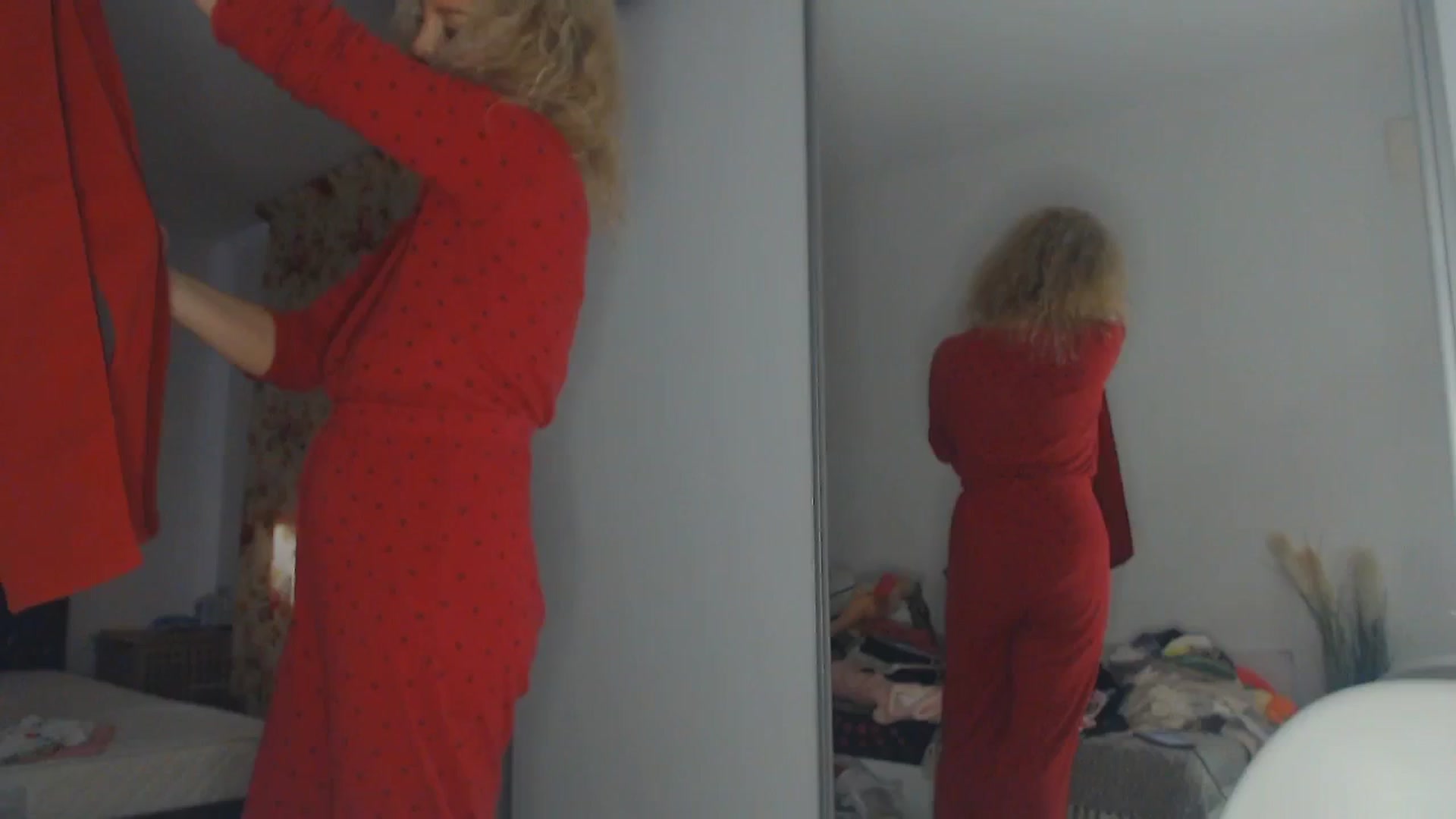 Gallery image thumbnail from Merlyn4u's myfreecams stream on, 04/04/2025, 14:49 image 8 of 20