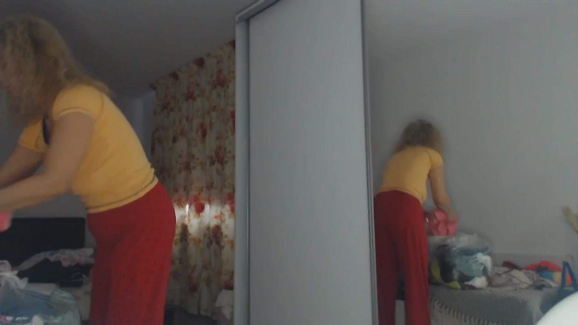 Gallery image thumbnail from Merlyn4u's myfreecams stream on, 04/04/2025, 14:49 image 15 of 20
