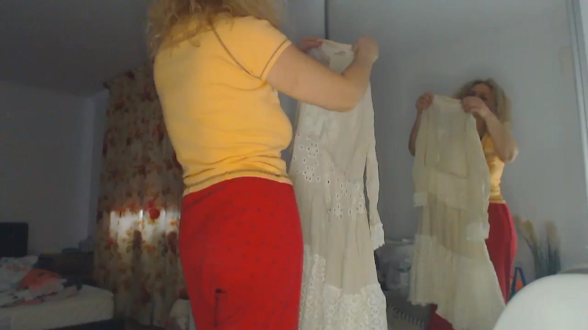 Gallery image thumbnail from Merlyn4u's myfreecams stream on, 04/04/2025, 14:49 image 10 of 20