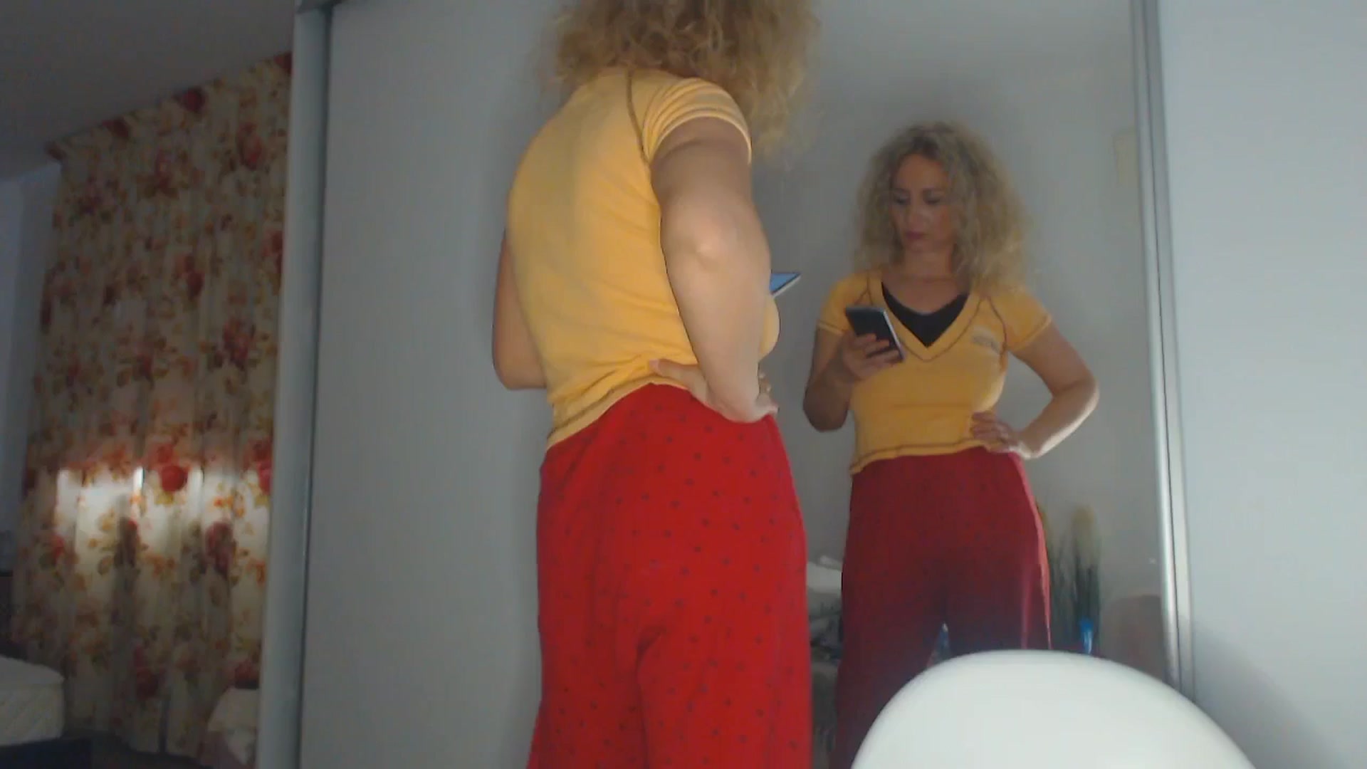 Gallery image thumbnail from Merlyn4u's myfreecams stream on, 04/04/2025, 14:49 image 13 of 20