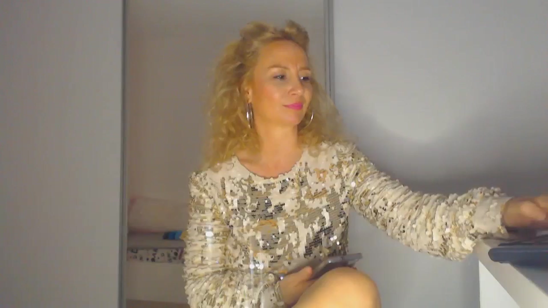 Gallery image thumbnail from Merlyn4u's myfreecams stream on, 04/09/2025, 13:43 image 14 of 20
