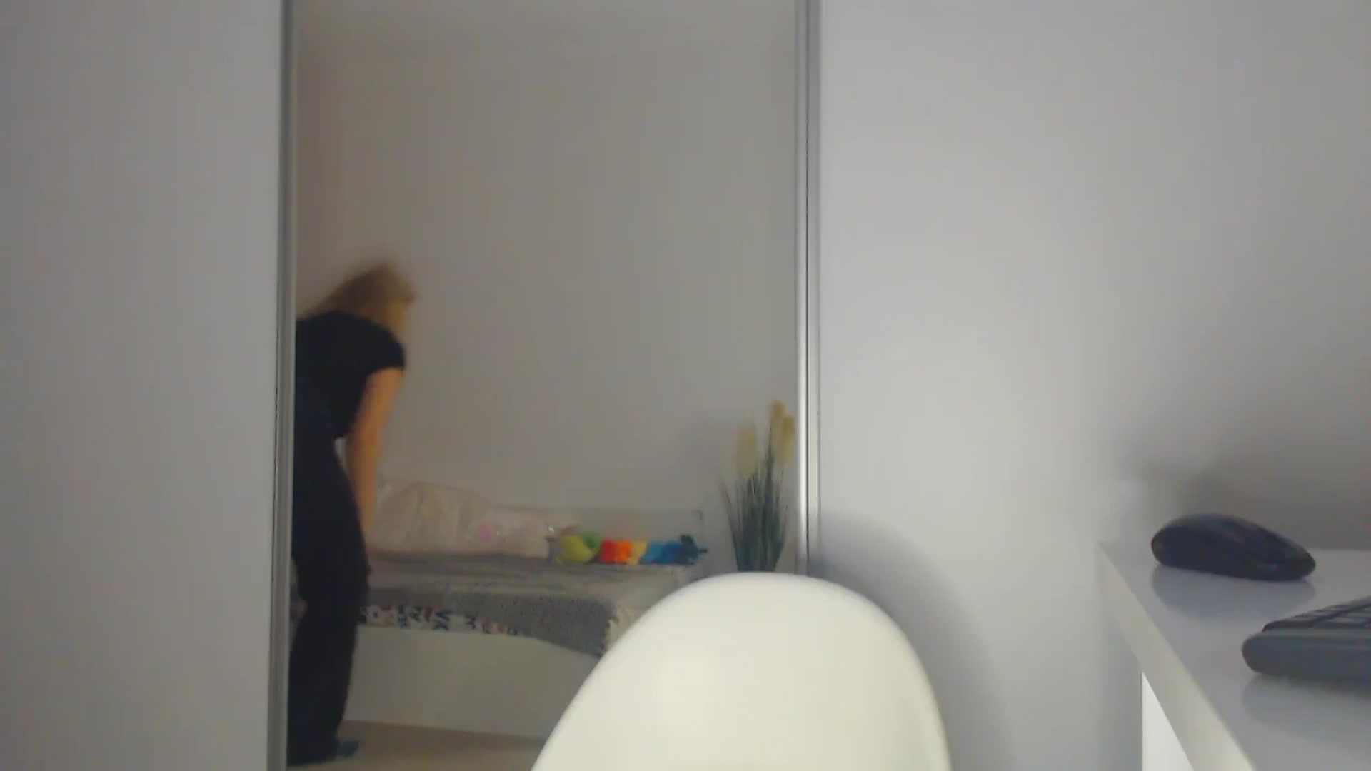 Gallery image thumbnail from Merlyn4u's myfreecams stream on, 04/09/2025, 13:43 image 1 of 20