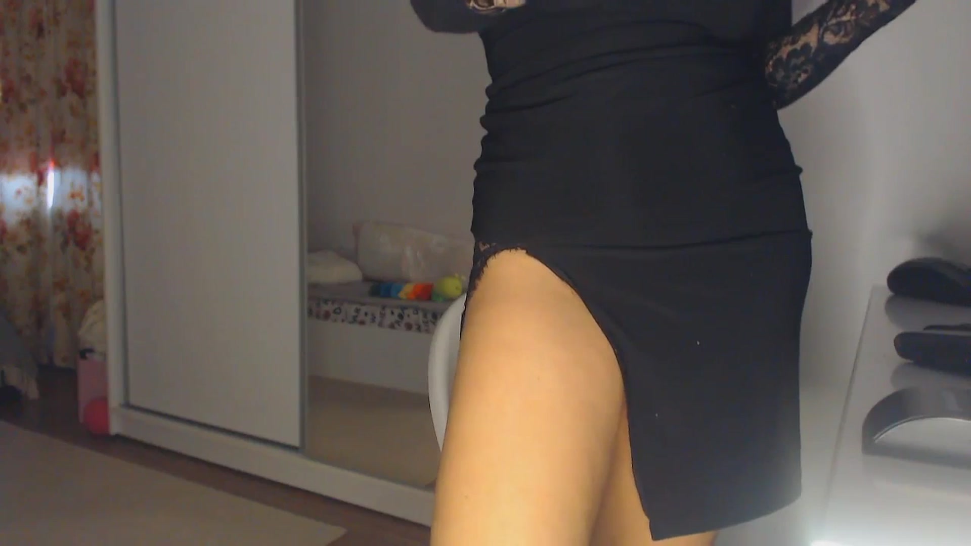 Gallery image thumbnail from Merlyn4u's myfreecams stream on, 04/13/2025, 09:13 image 17 of 20