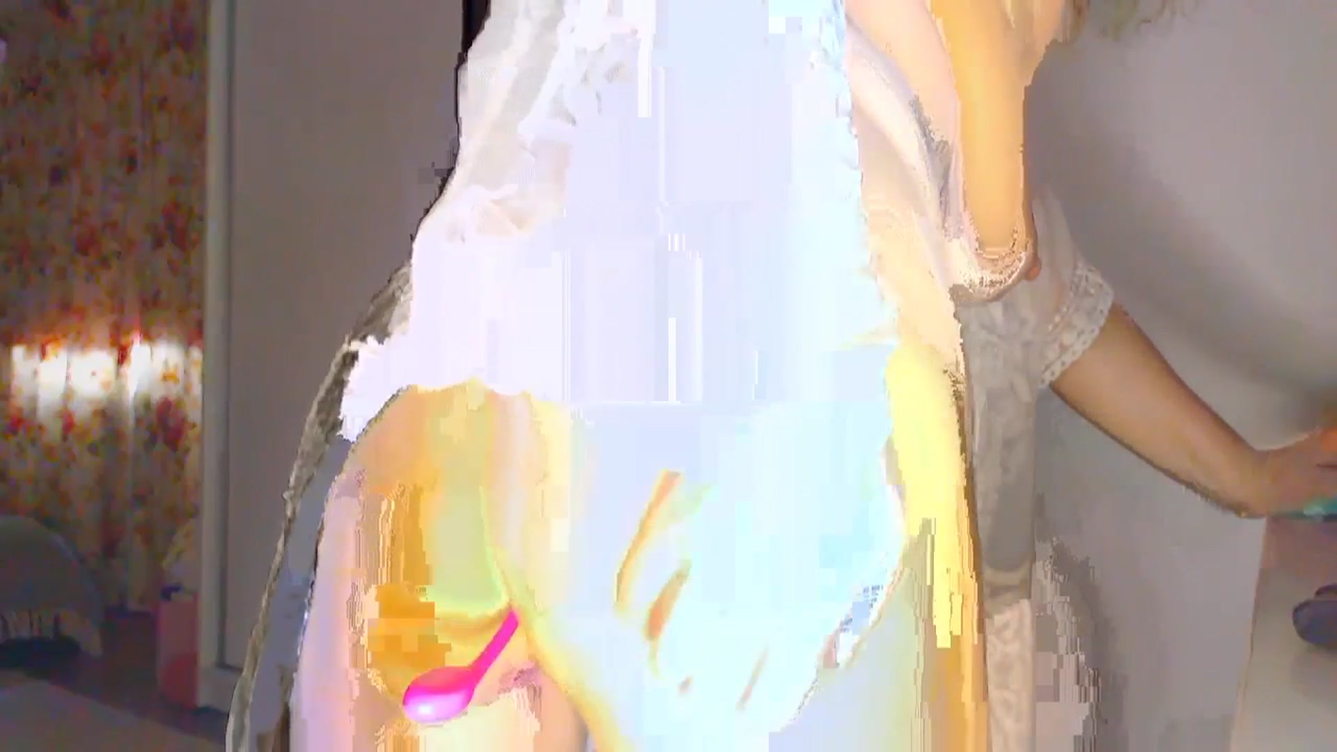 Gallery image thumbnail from Merlyn4u's myfreecams stream on, 04/13/2025, 11:34 image 8 of 20