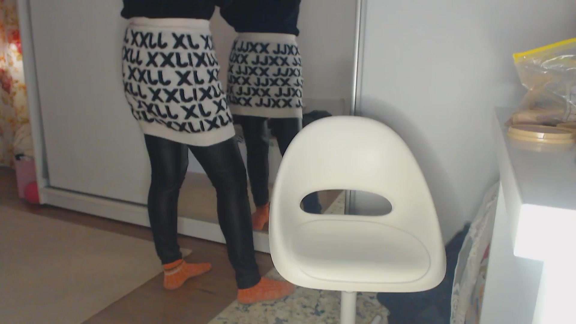 Gallery image thumbnail from Merlyn4u's myfreecams stream on, 04/14/2025, 11:08 image 4 of 20