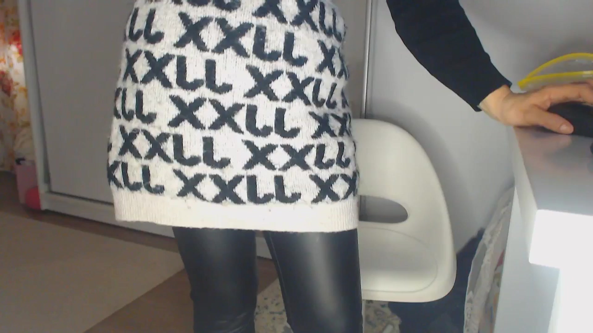 Gallery image thumbnail from Merlyn4u's myfreecams stream on, 04/14/2025, 11:08 image 1 of 20