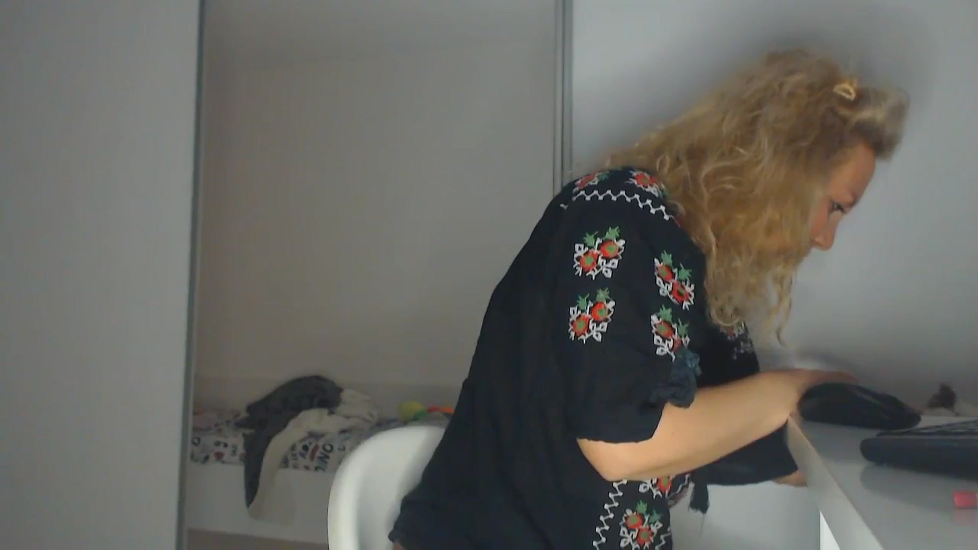 Gallery image thumbnail from Merlyn4u's myfreecams stream on, 04/15/2025, 14:12 image 10 of 20