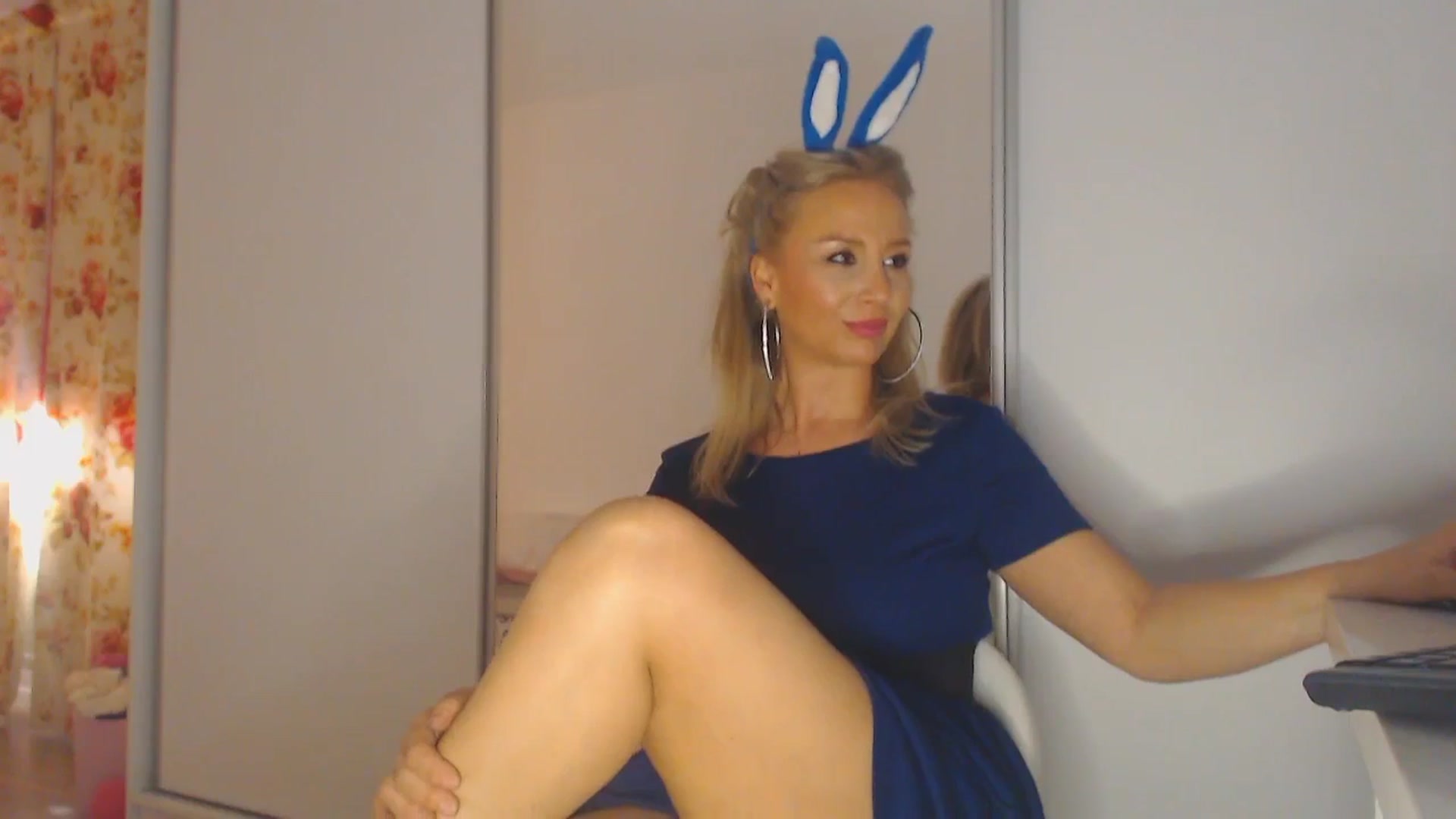Gallery image thumbnail from Merlyn4u's myfreecams stream on, 04/19/2025, 13:55 image 8 of 20
