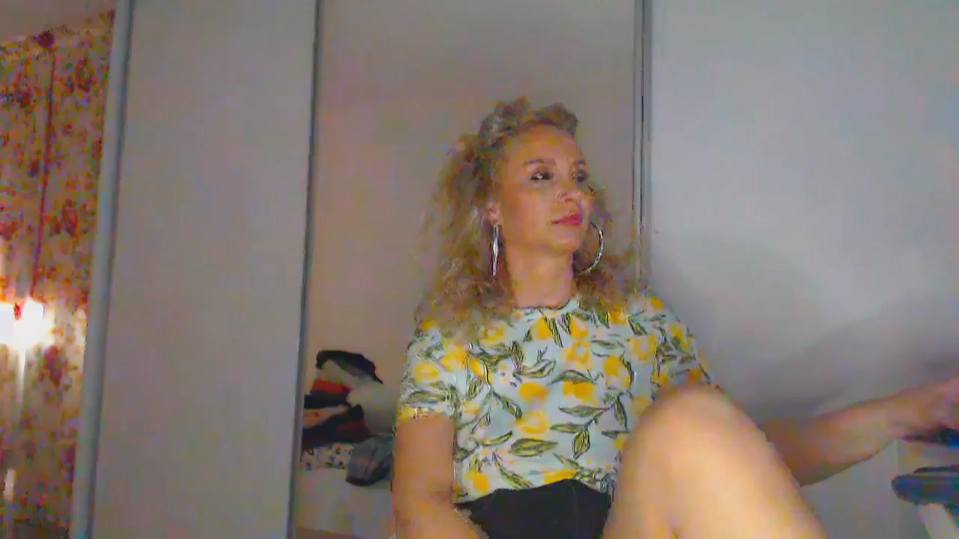 Gallery image thumbnail from Merlyn4u's myfreecams stream on, 04/23/2025, 14:01 image 1 of 20