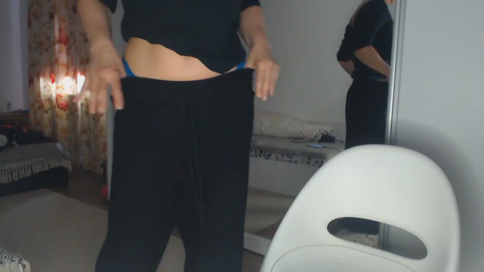 Gallery image thumbnail from Merlyn4u's myfreecams stream on, 04/27/2025, 11:45 image 8 of 20