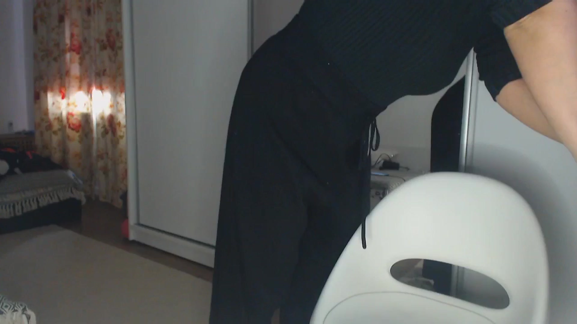 Gallery image thumbnail from Merlyn4u's myfreecams stream on, 04/27/2025, 11:45 image 7 of 20