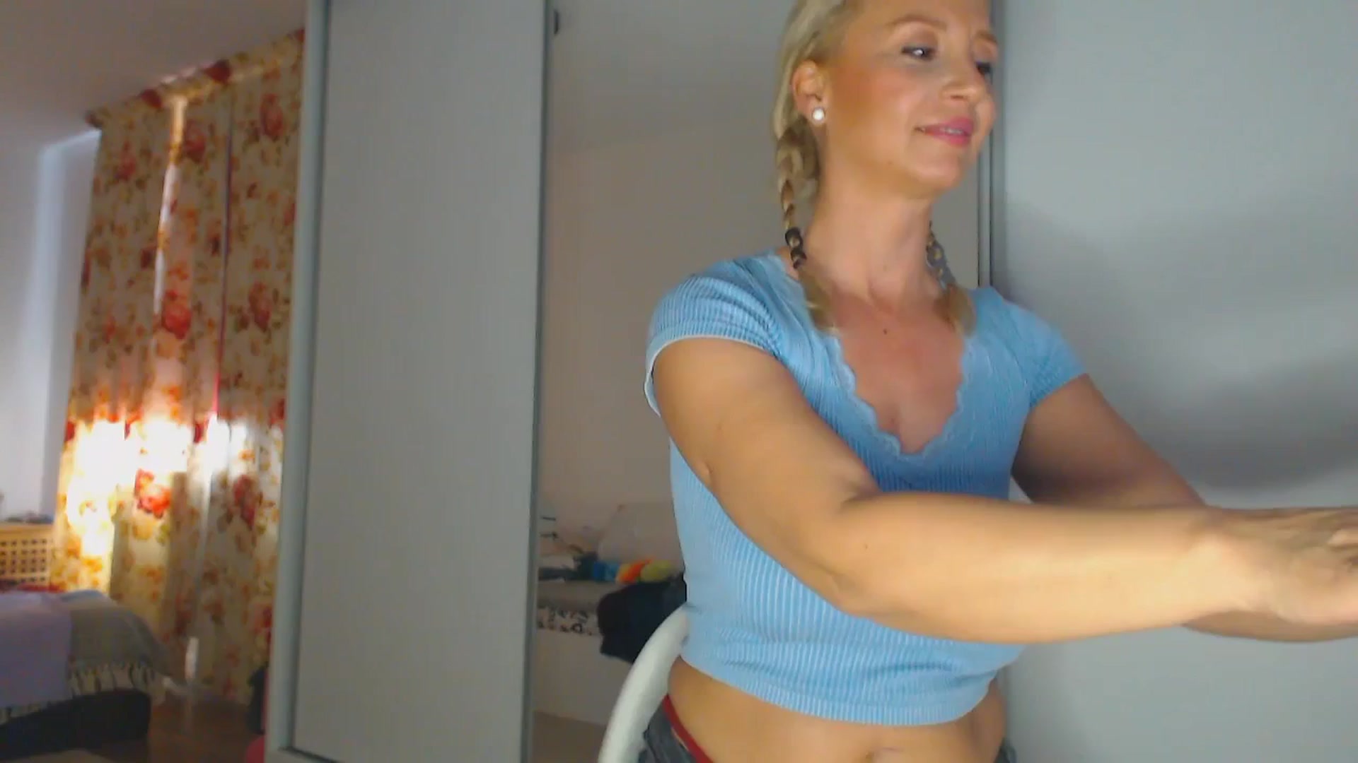 Gallery image thumbnail from Merlyn4u's myfreecams stream on, 04/28/2025, 12:06 image 13 of 20