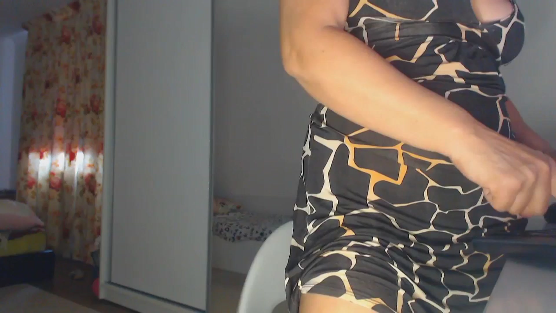 Gallery image thumbnail from Merlyn4u's myfreecams stream on, 05/05/2025, 11:01 image 6 of 20