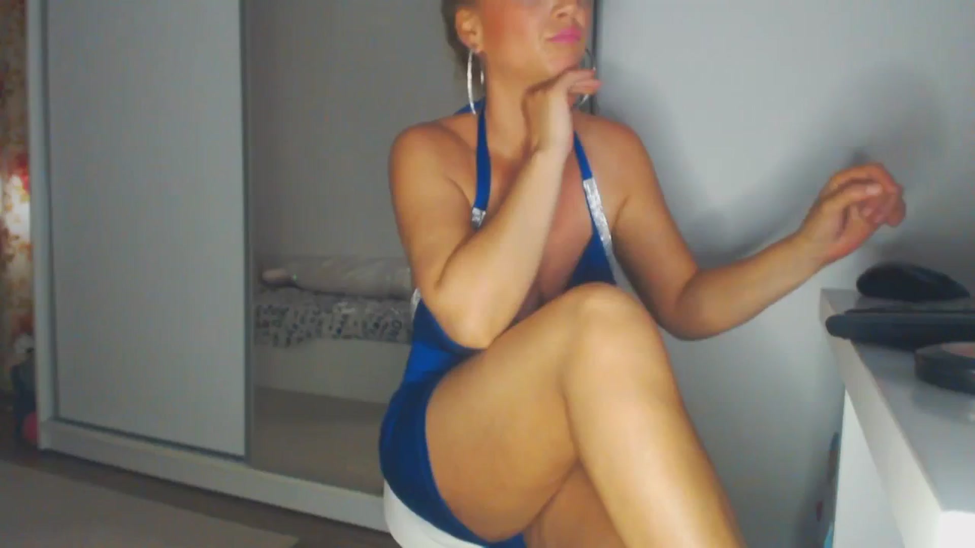 Gallery image thumbnail from Merlyn4u's myfreecams stream on, 05/06/2025, 10:52 image 16 of 20