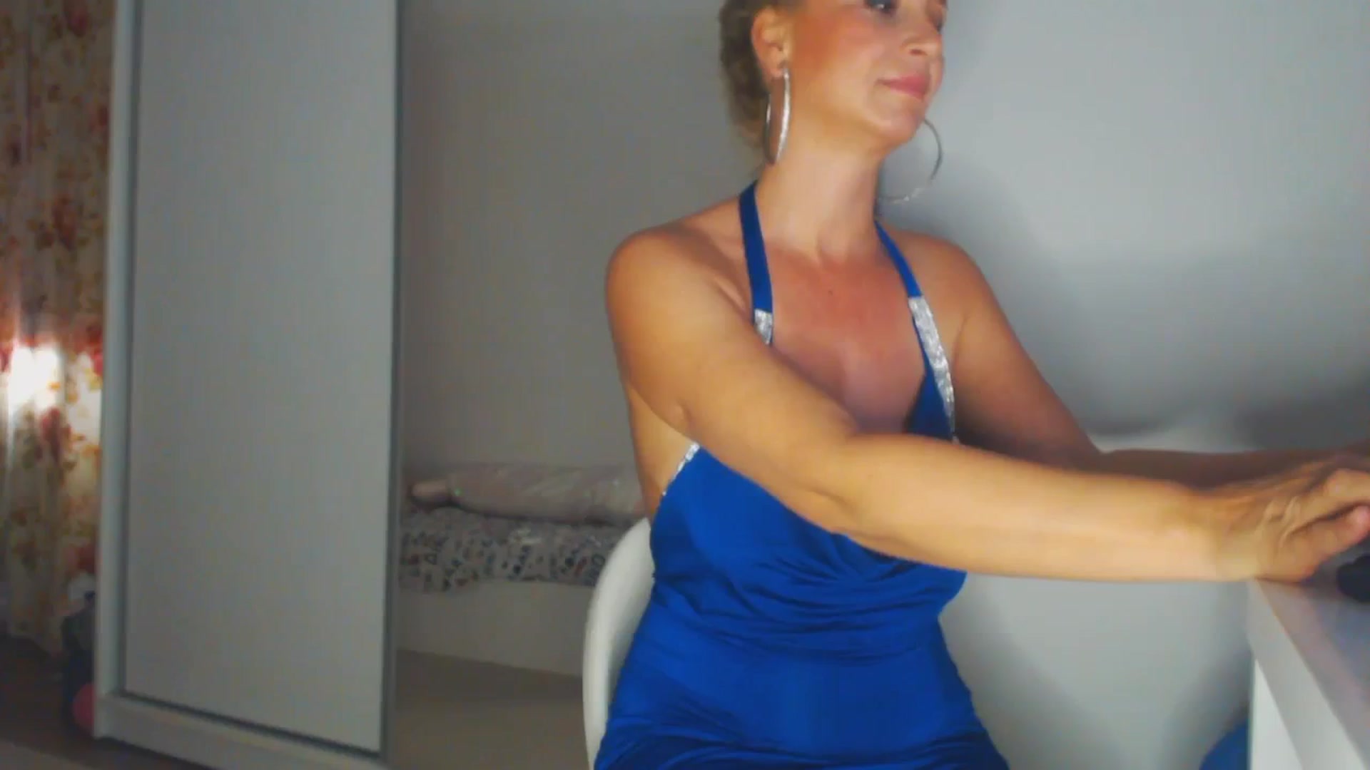 Gallery image thumbnail from Merlyn4u's myfreecams stream on, 05/06/2025, 11:51 image 9 of 20