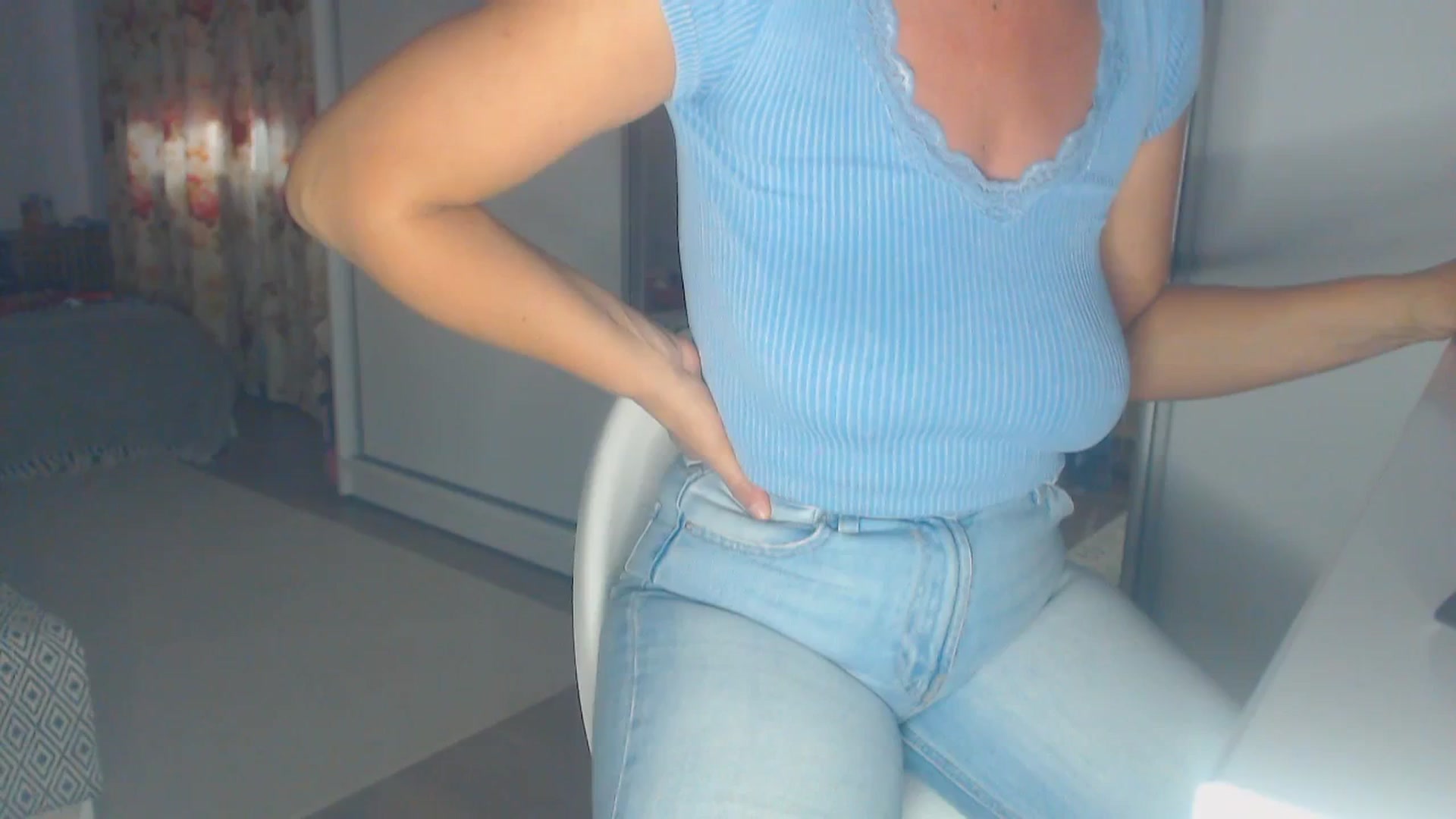 Gallery image thumbnail from Merlyn4u's myfreecams stream on, 05/09/2025, 12:08 image 8 of 20