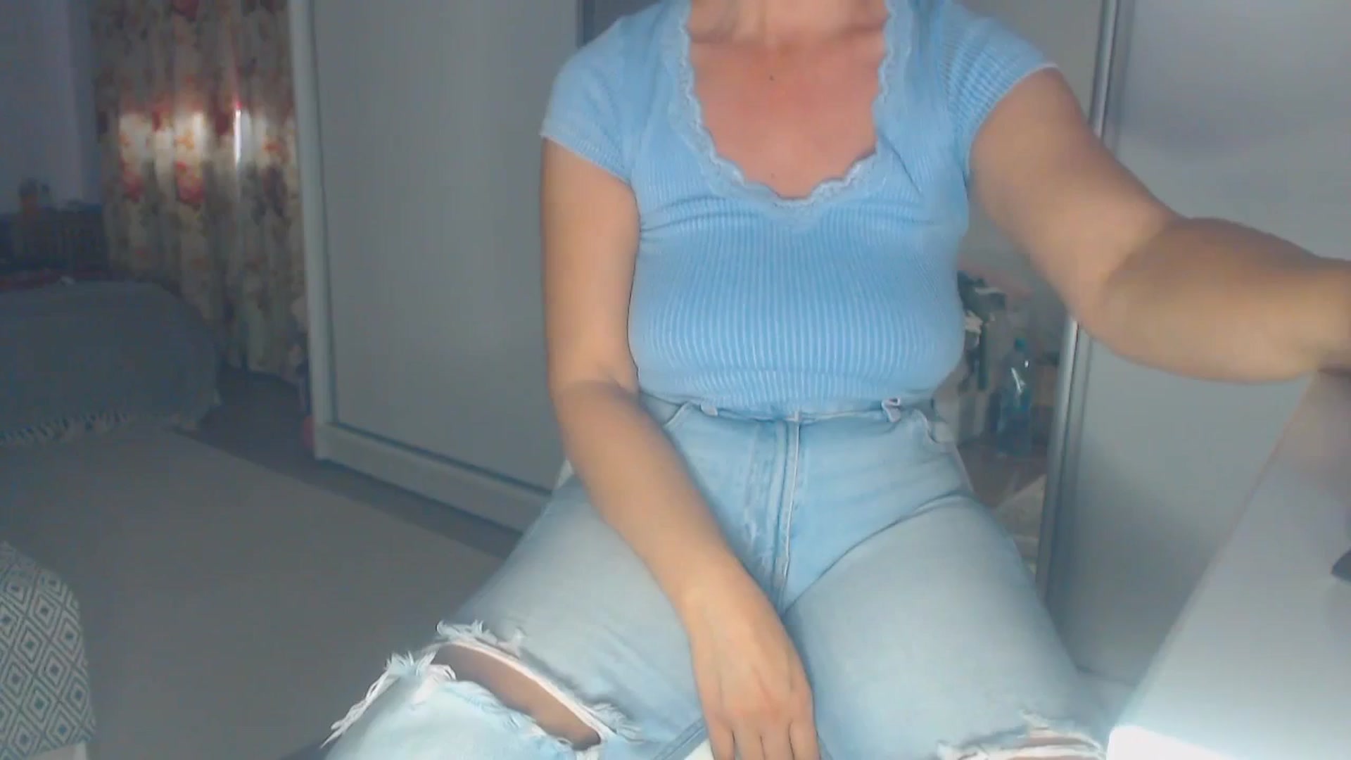 Gallery image thumbnail from Merlyn4u's myfreecams stream on, 05/09/2025, 12:08 image 16 of 20