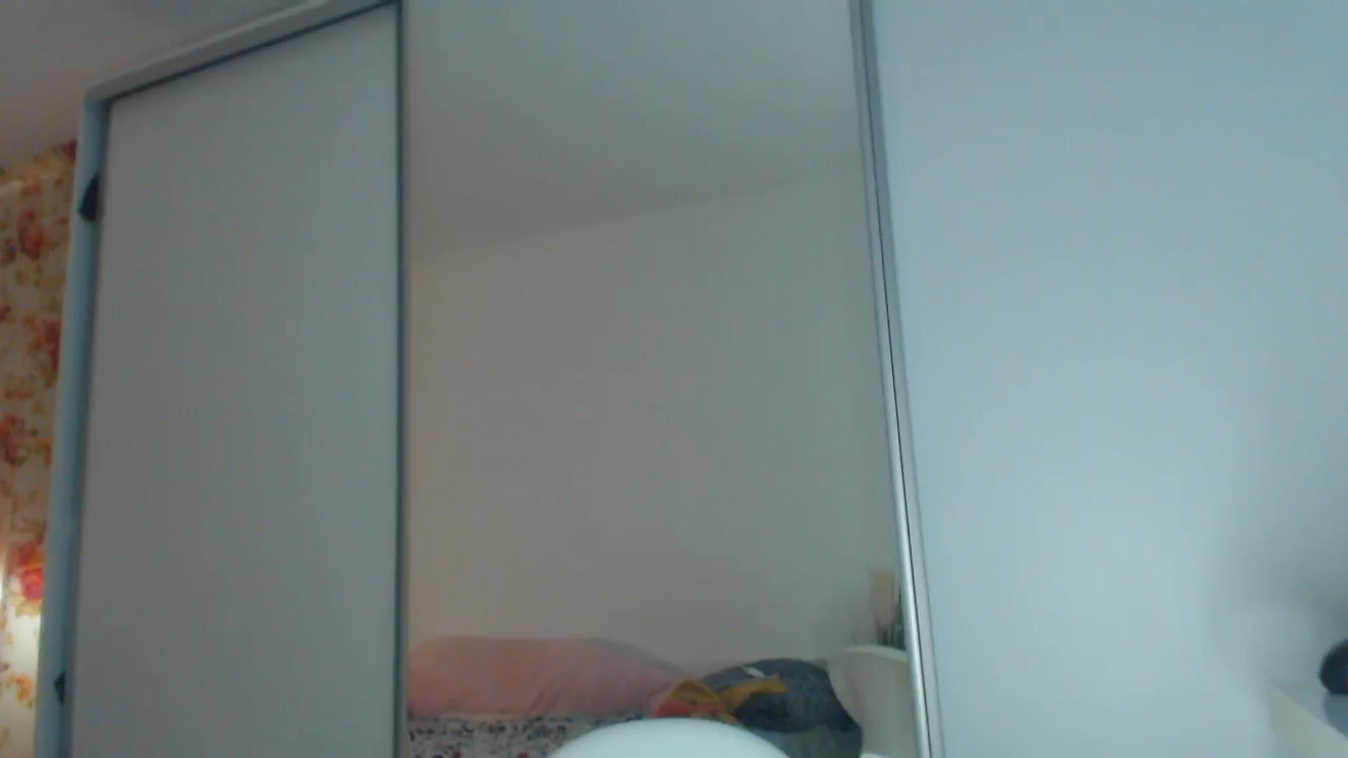 Gallery image thumbnail from Merlyn4u's myfreecams stream on, 05/17/2025, 12:42 image 17 of 20