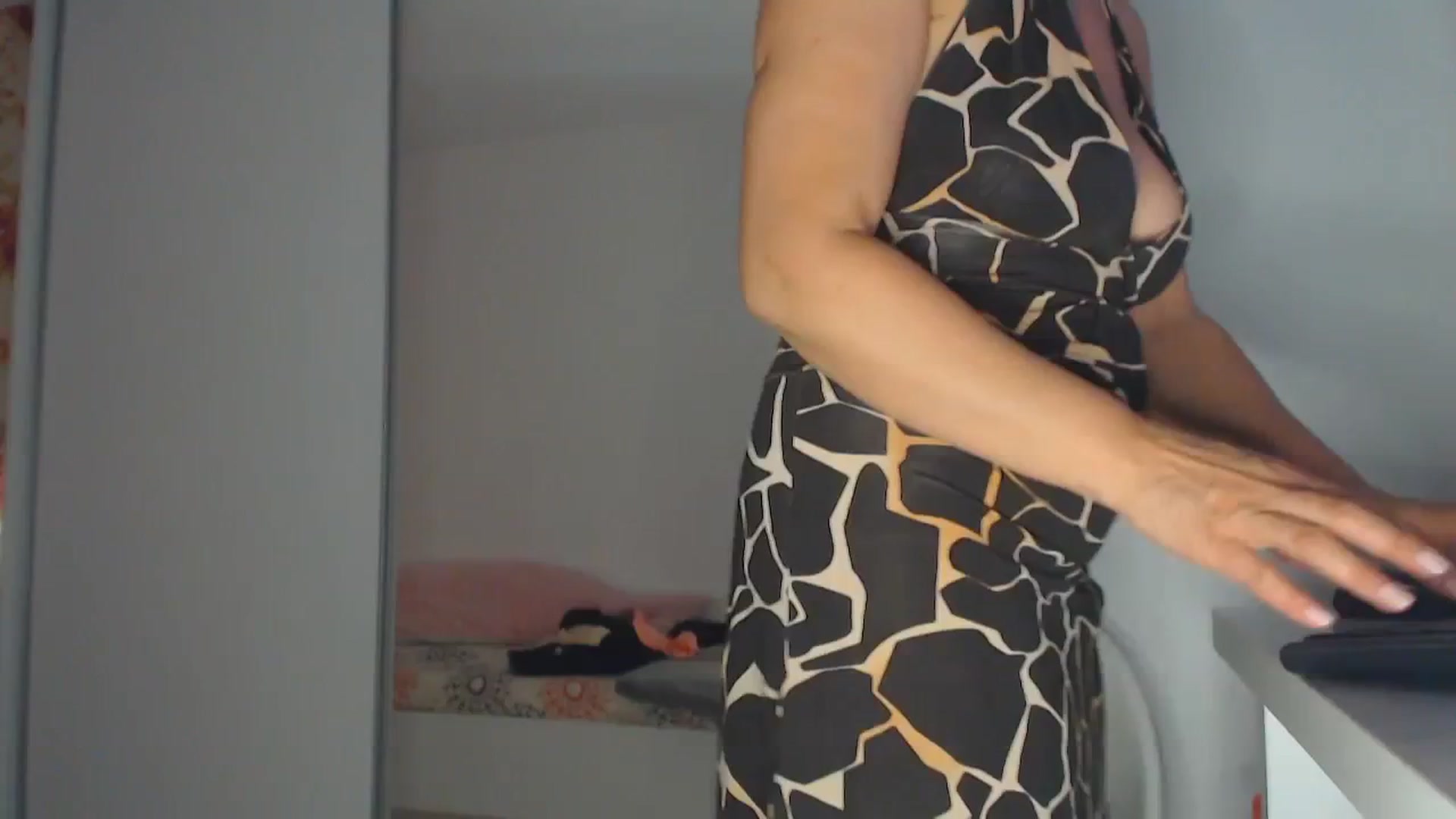 Gallery image thumbnail from Merlyn4u's myfreecams stream on, 06/01/2025, 13:08 image 3 of 20